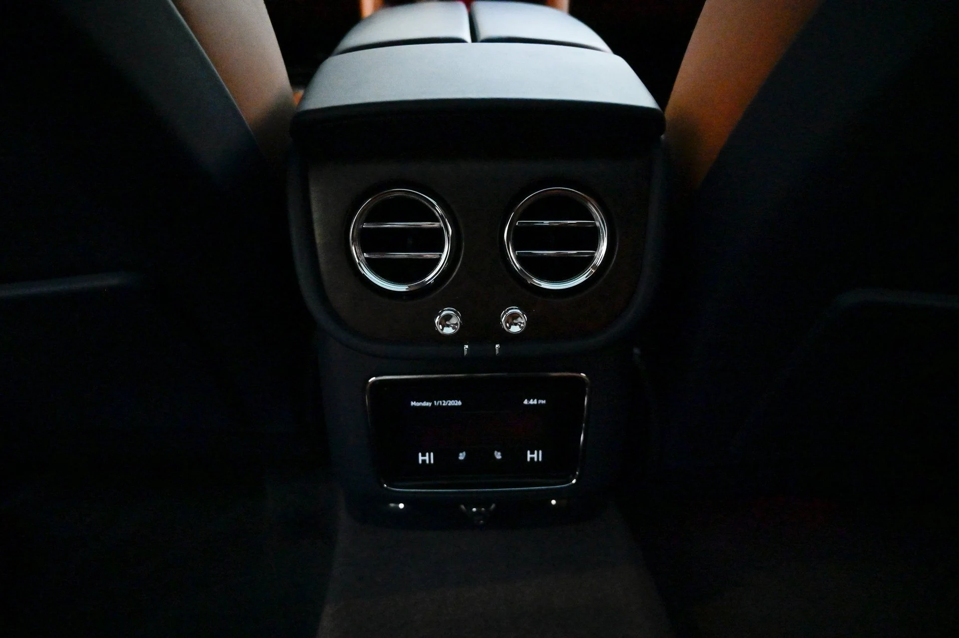 mph042_3431792805_11590e3440d1497aaeb4f3734cd4ac2c_38e69c5b42