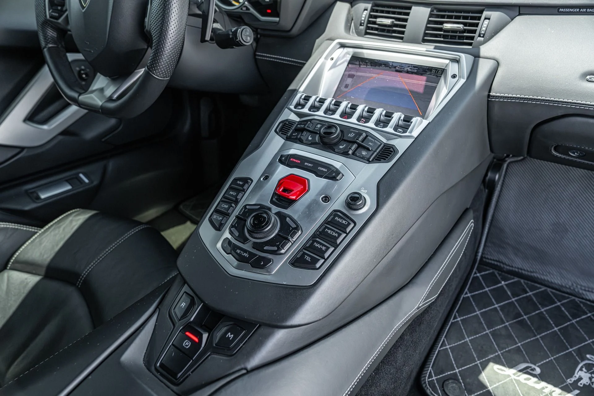 mph042_3433392122_Used_2013_Lamborghini_Aventador_LP_700_4_1753157592_f55ecc4fb4