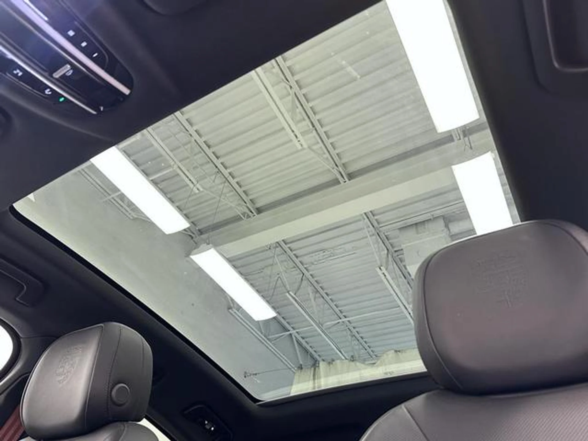 mph042_3447187949_0_YJ_6_s_W_Di_Ej_US_0qf_B3r4_Lj1rf0_b6d1e1a49d