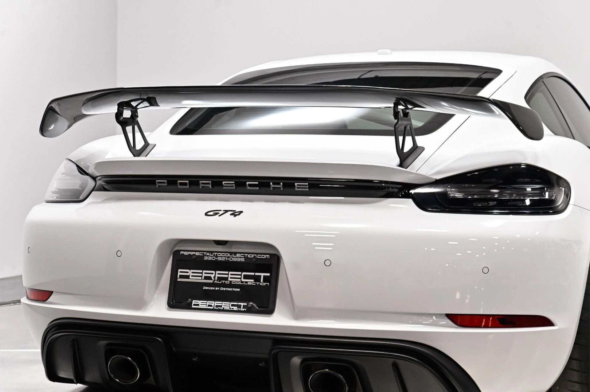 mph042_3459435293_Used_2022_Porsche_718_Cayman_GT_4_1793042591_f9415e7d27