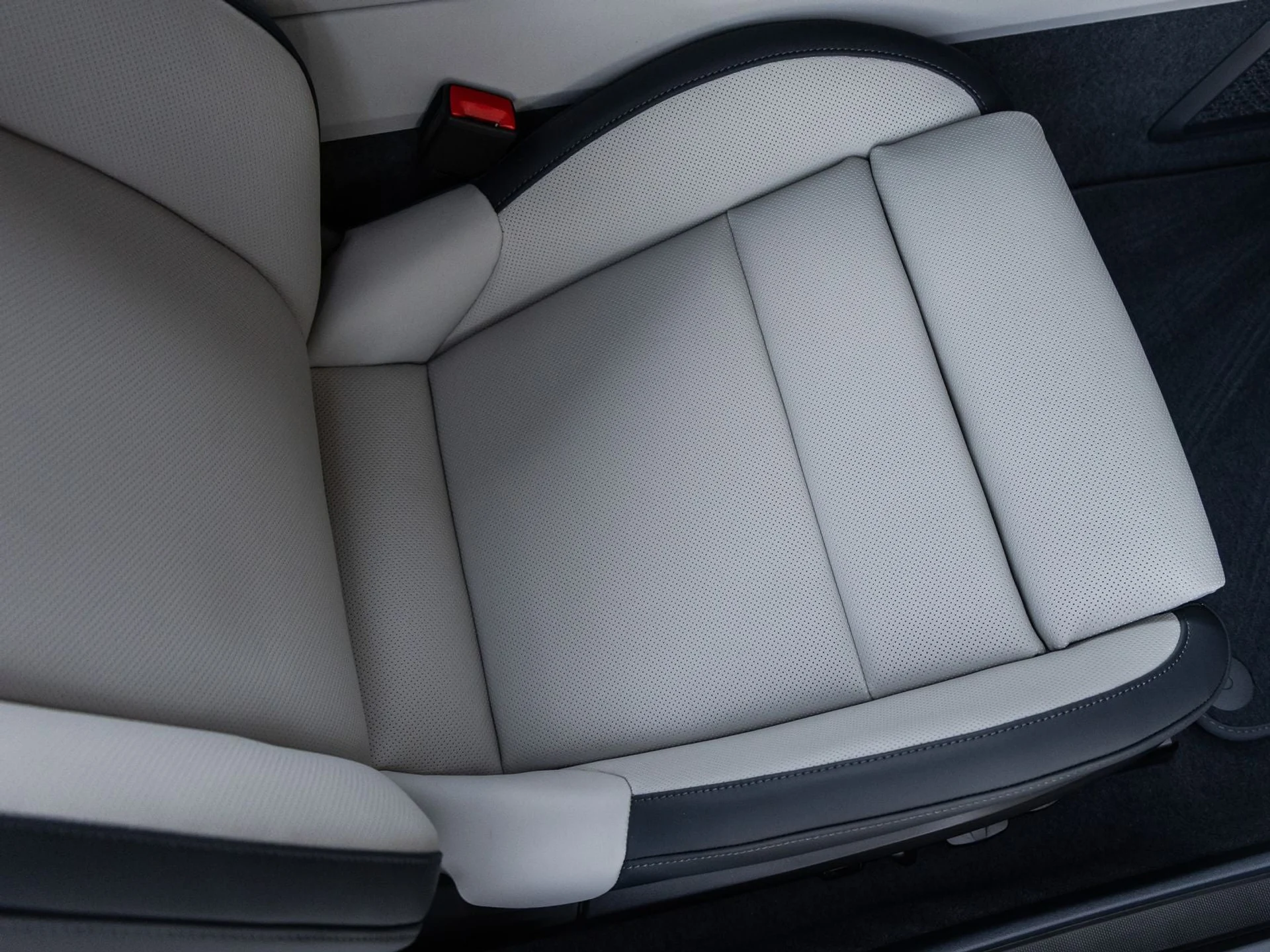 mph042_3468377298_43_64f26a779a