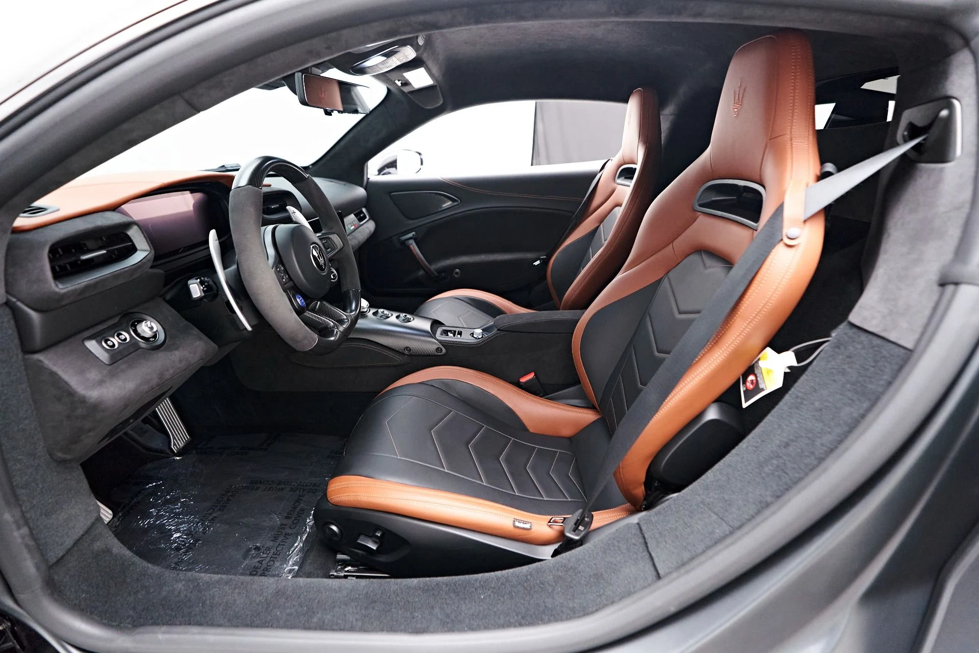 mph042_3484100596_Used_2023_Maserati_MC_20_Base_1721243405_f4a3fabbf9