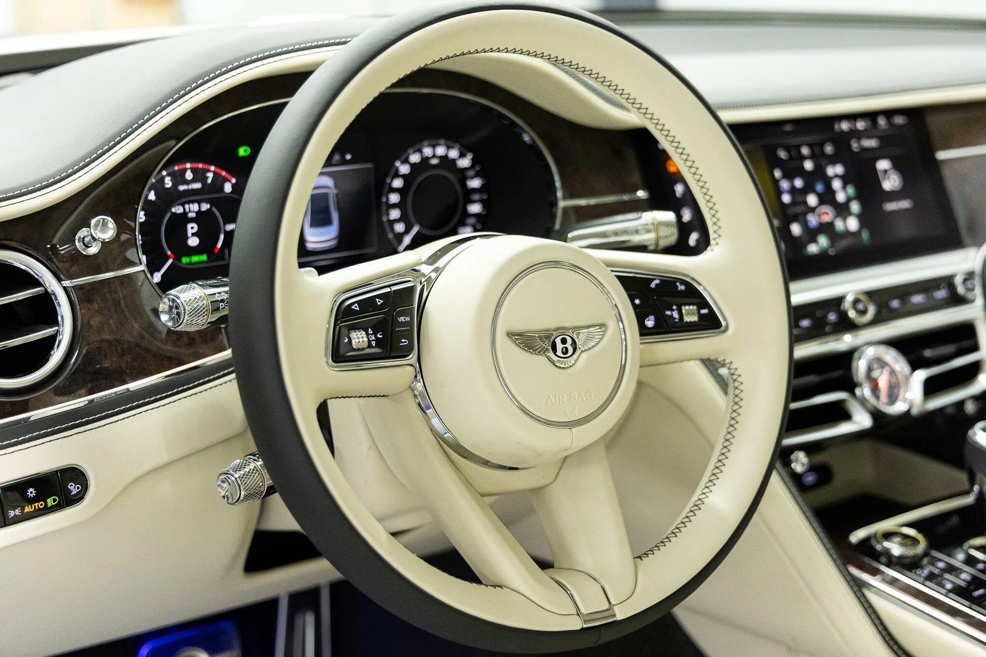 mph042_3511990380_1d7ab0ebf050694d9adab1dad75000ddx_705f0f79e6