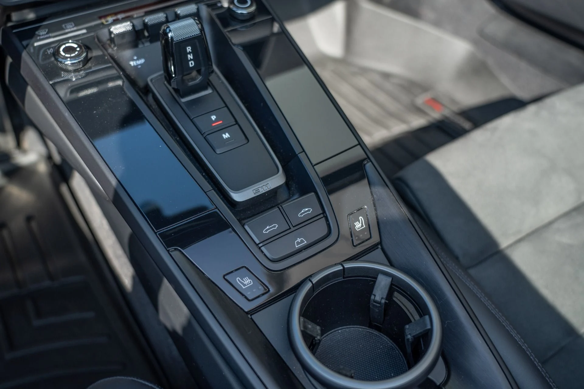 mph042_3514378290_Used_2024_Porsche_911_Carrera_GTS_1761603170_342c1355b8