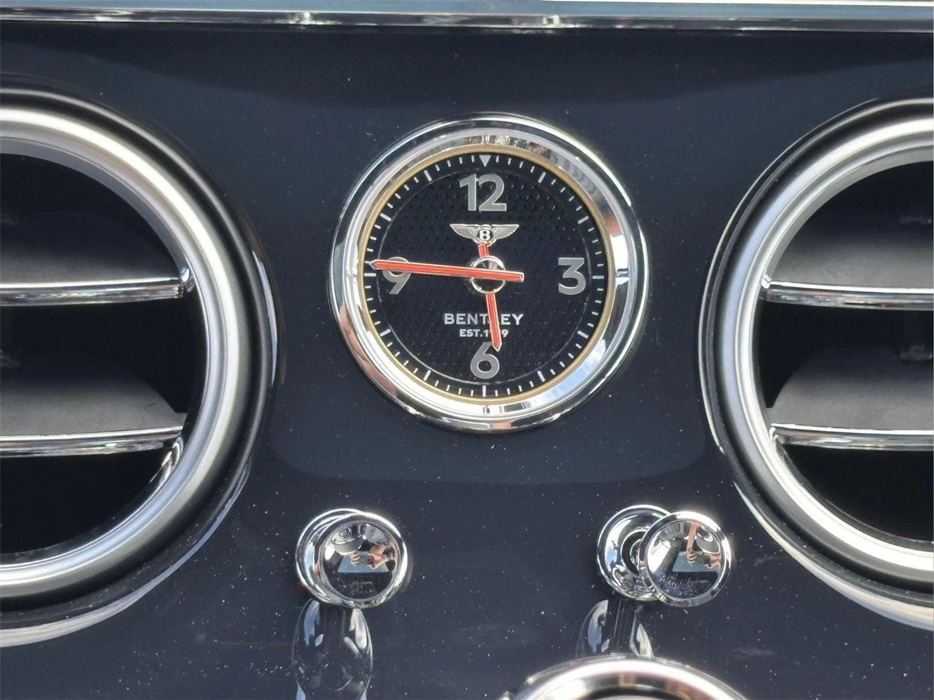 mph042_351805114_26b8ec1165e8aa55efa2fdcaab9acd3b_296d3d383f