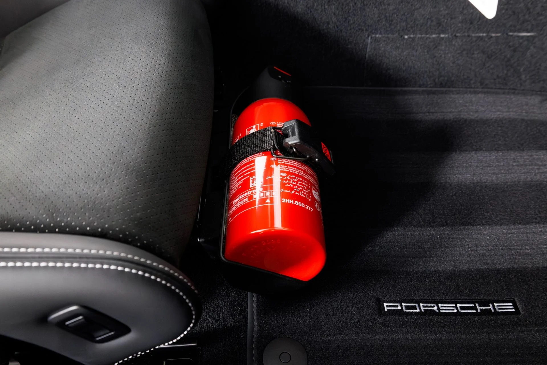 mph042_3533118517_Used_2025_Porsche_911_GT_3_RS_1767383460_d79c34a1d4