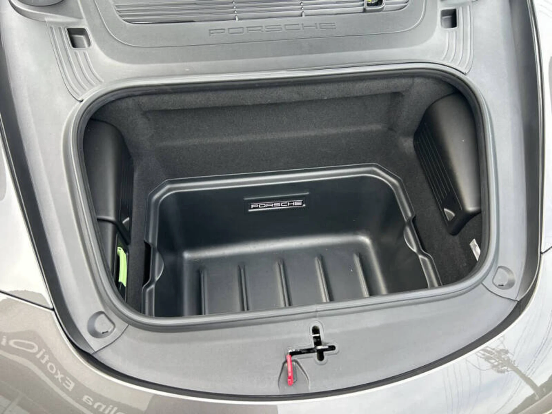 mph042_3533207201_2016_porsche_911_carrera_s_2dr_convertible_cdef22df74