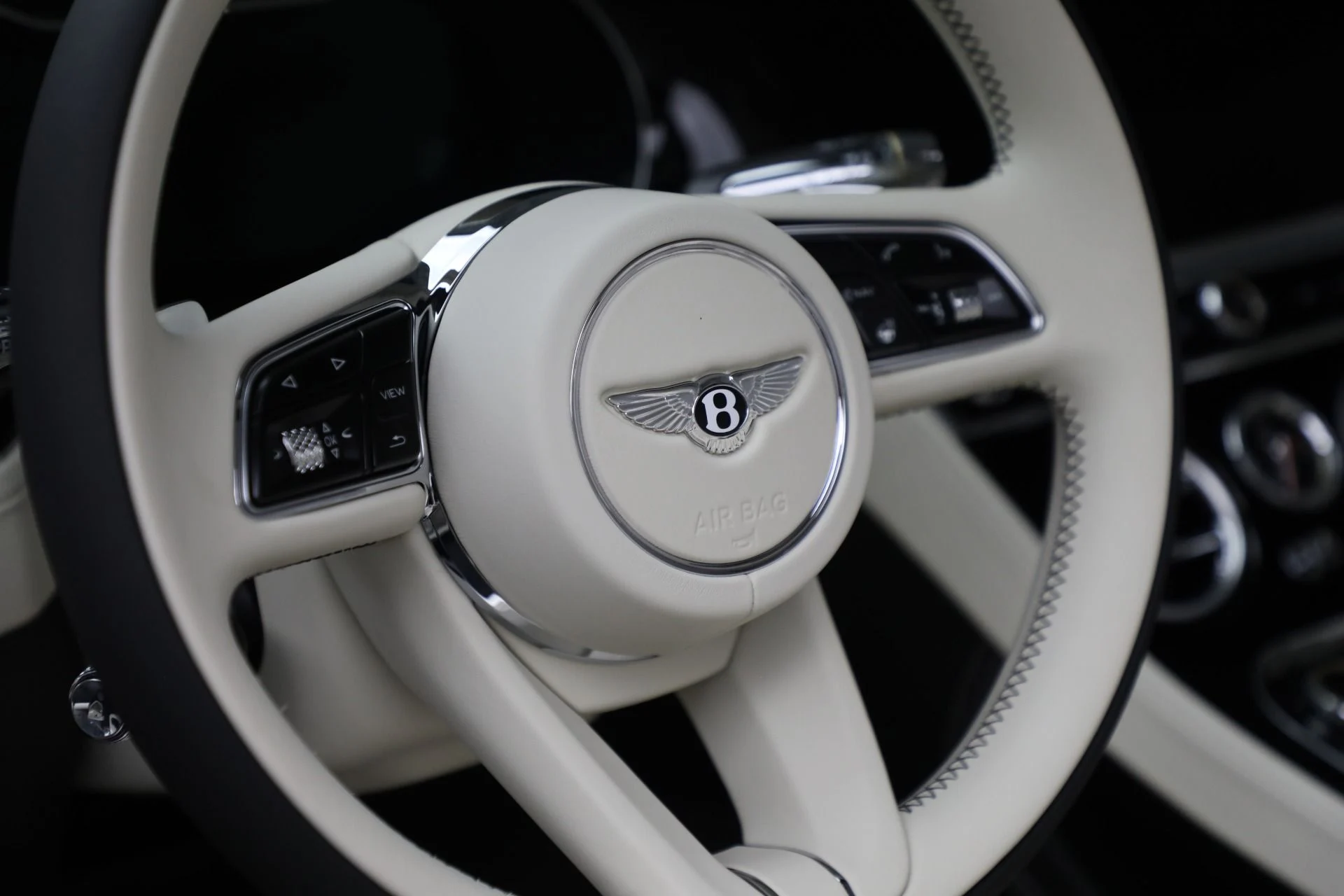 mph042_3535884479_New_2024_Bentley_Continental_GTC_Edition_8_70718e5202