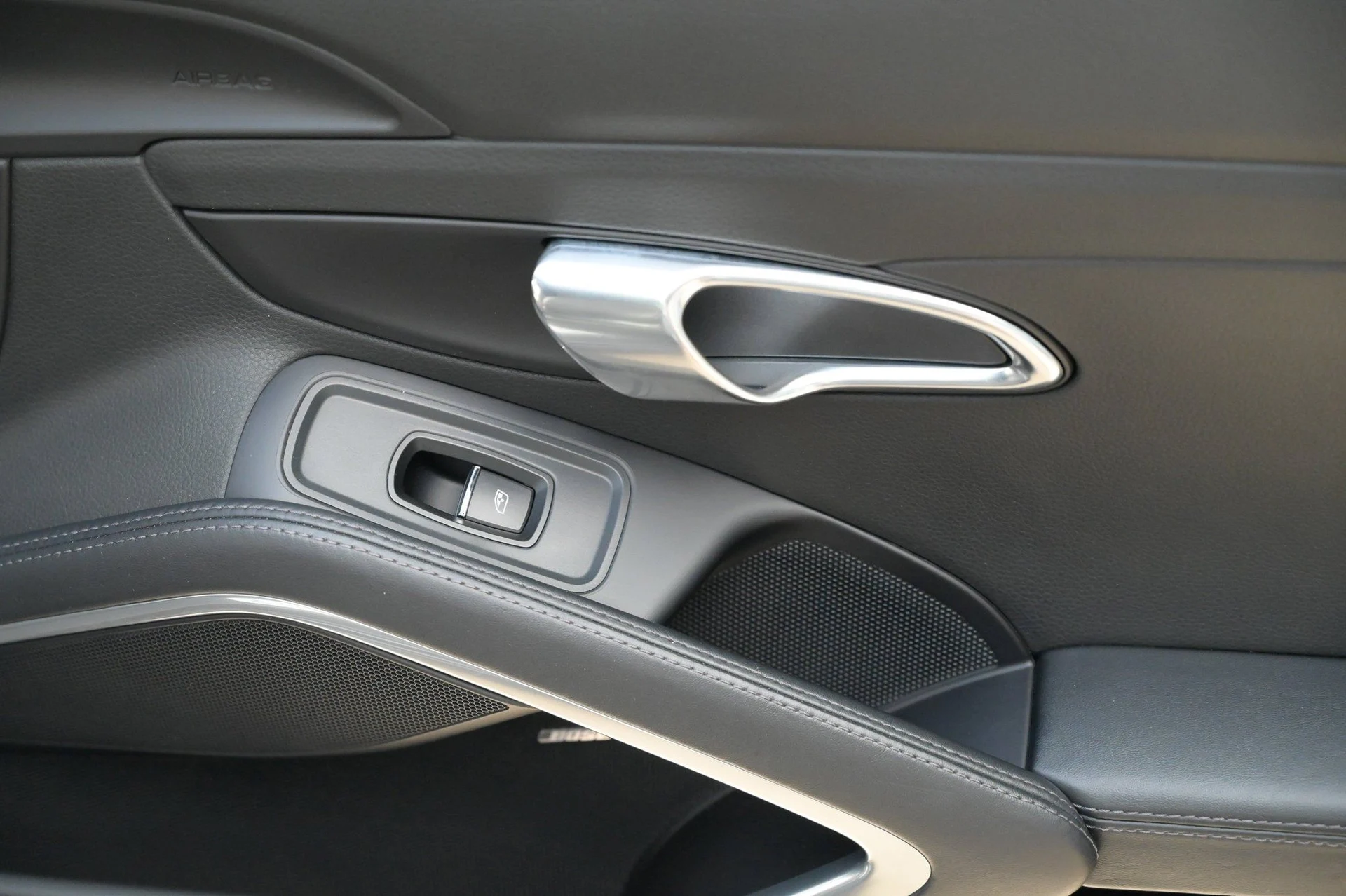 mph042_3536518088_f070ea28f3954f64841870e19dbc68ce_abfc6a11b7