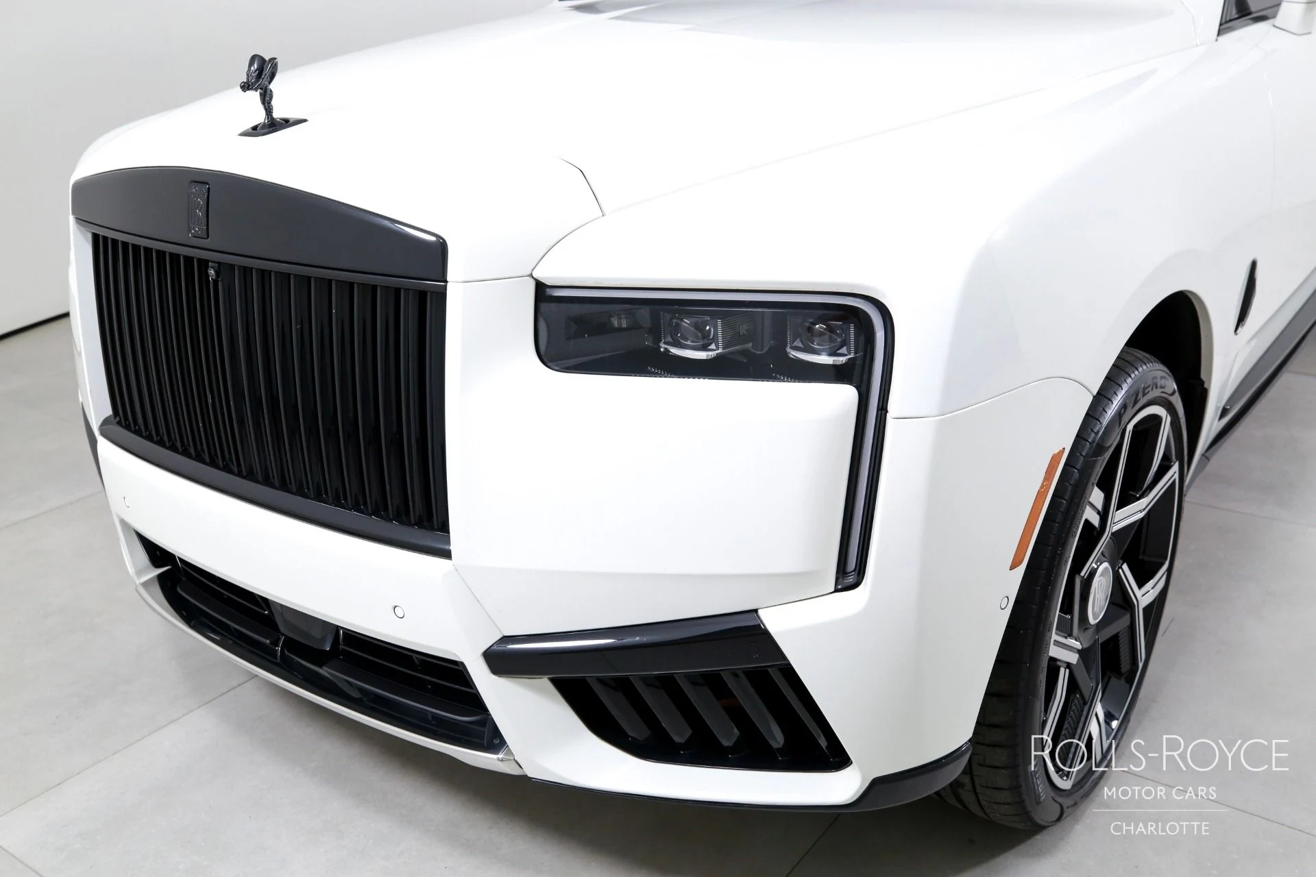 mph042_3553249944_Used_2025_Rolls_Royce_Cullinan_1765396756_620e4f0970