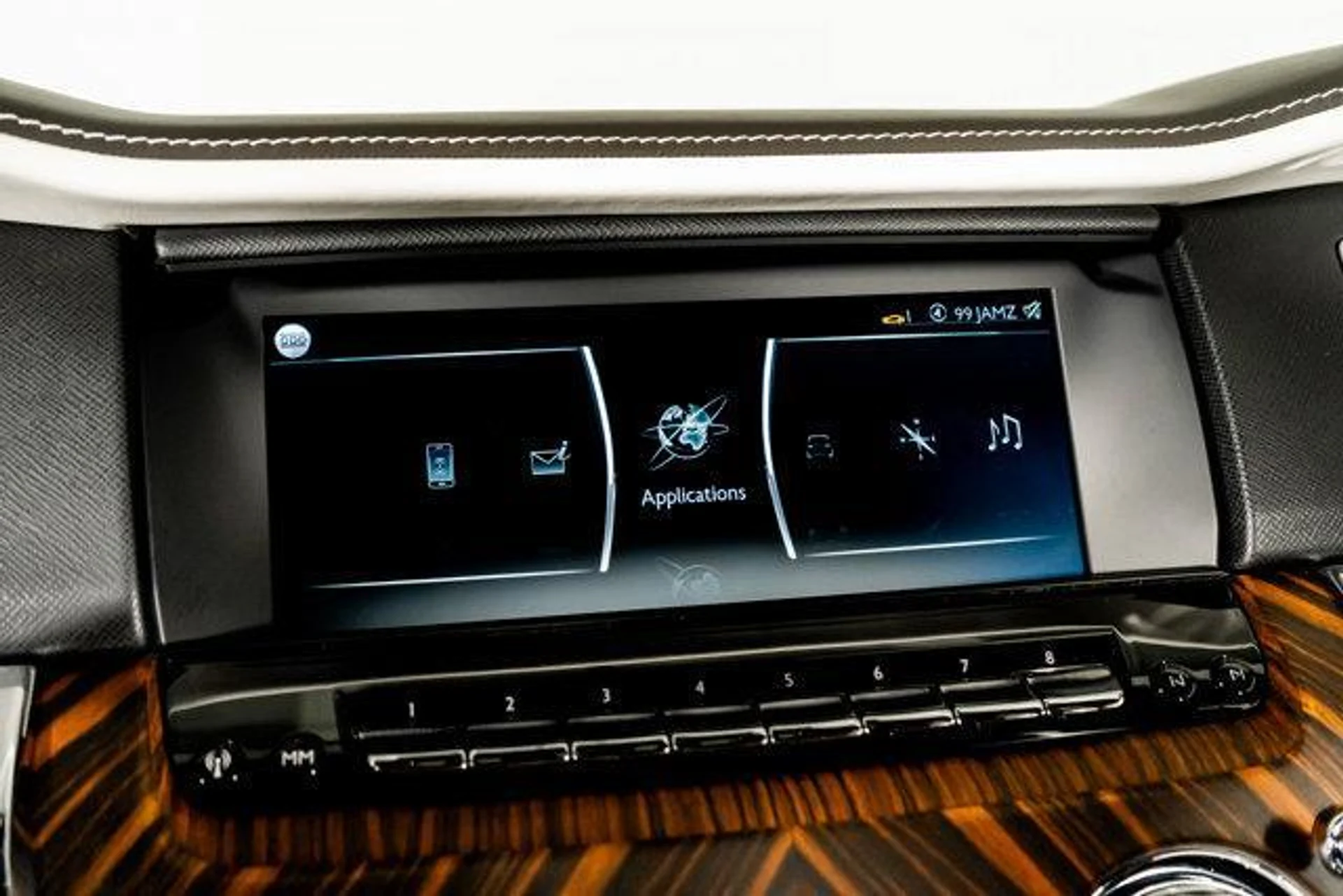 mph042_3562140581_RN_Wzy_N0_Rn_Jf_r_Q9_LV_Rq_G_Nx_Wkyy8_9ff8a282bd