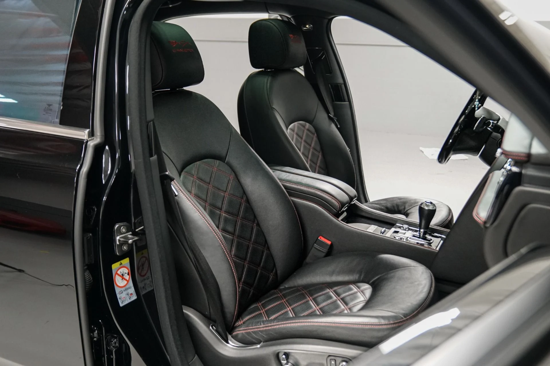 mph042_3562204102_Used_2013_Bentley_Mulsanne_1769559261_7e62f269b6