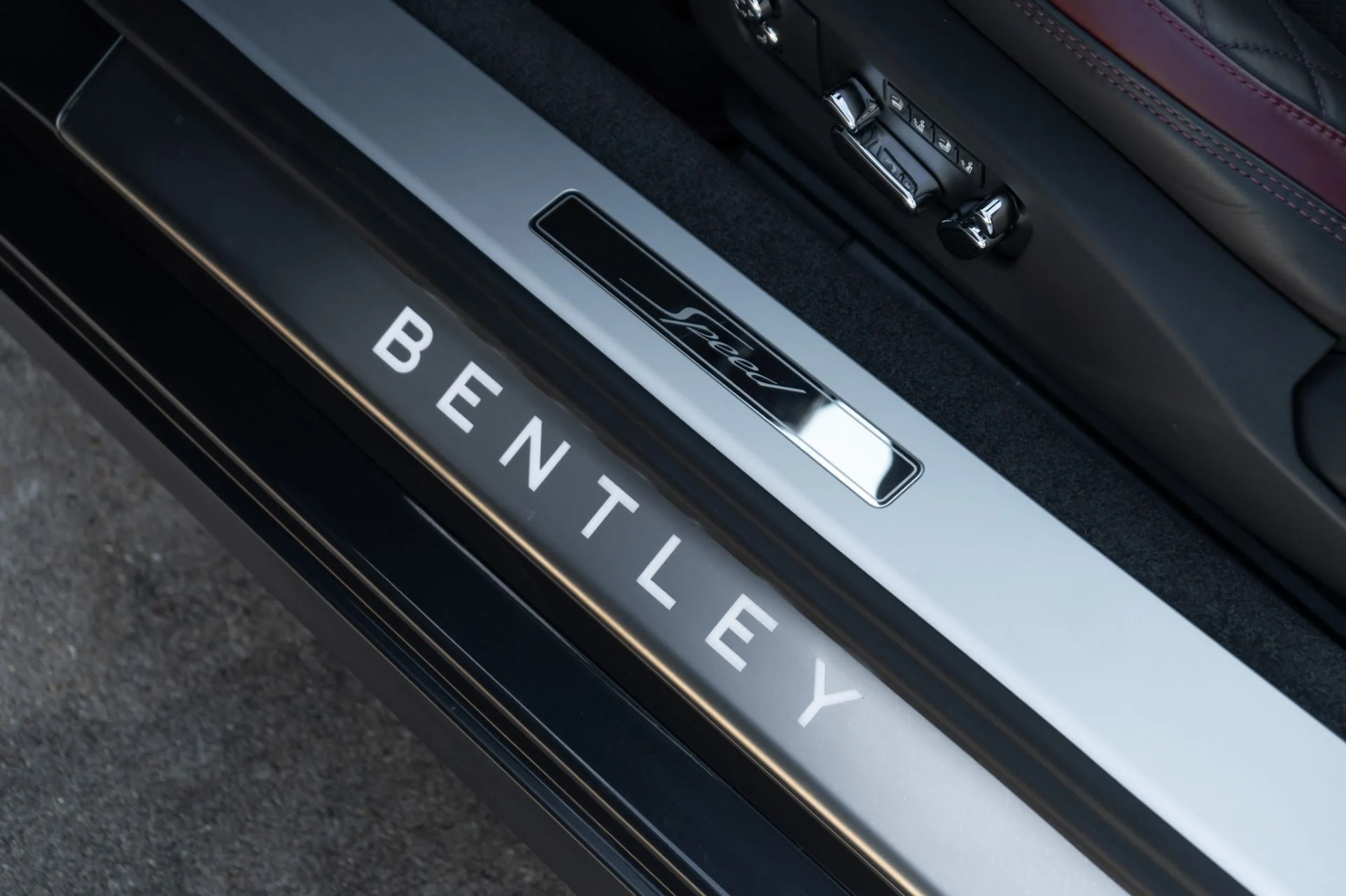 mph042_3569245432_Used_2024_Bentley_Continental_GTC_Speed_Edition_12_1792187272_c34222cb0d