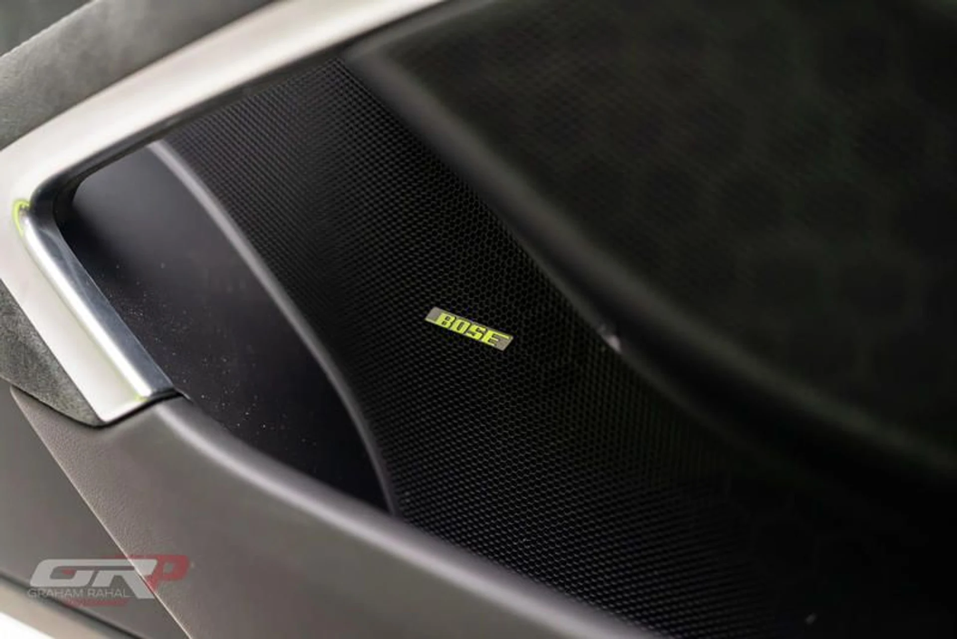 mph042_3575246409_64_C8_AD_21_EB_81_4_D9_F_A64_D_824_DE_24_E2_E8_F_20b60112b5