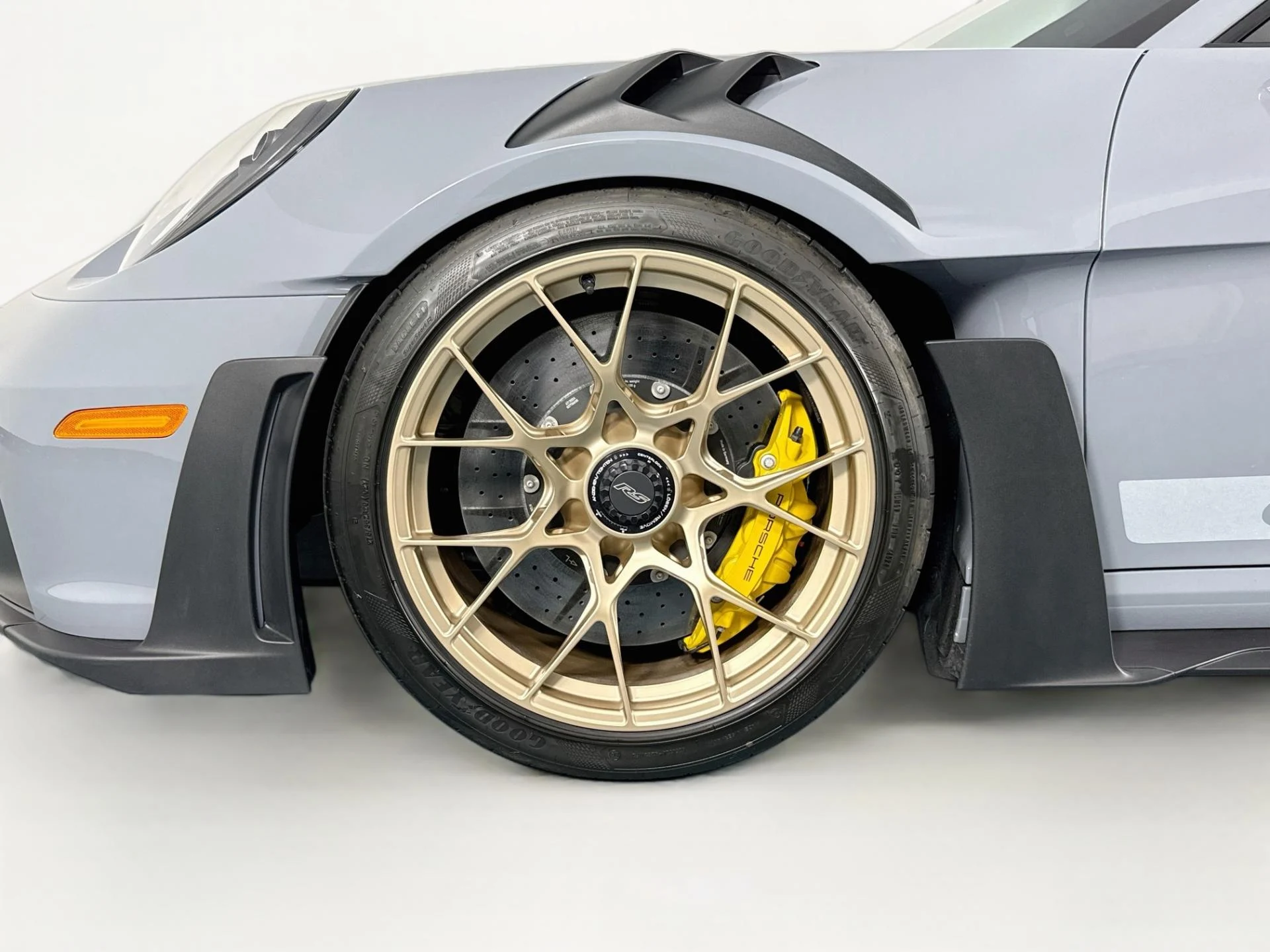 mph042_35793389_Used_2025_Porsche_911_GT_3_RS_1786072474_07fa3511ea