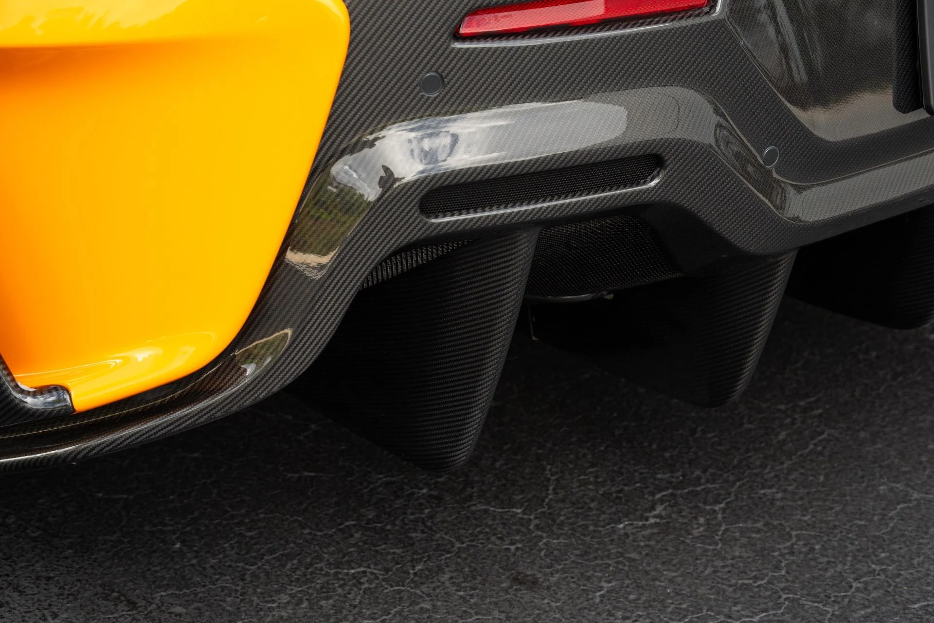 mph042_3588737565_Used_2019_Mc_Laren_600_LT_1772565538_7ace2decf5