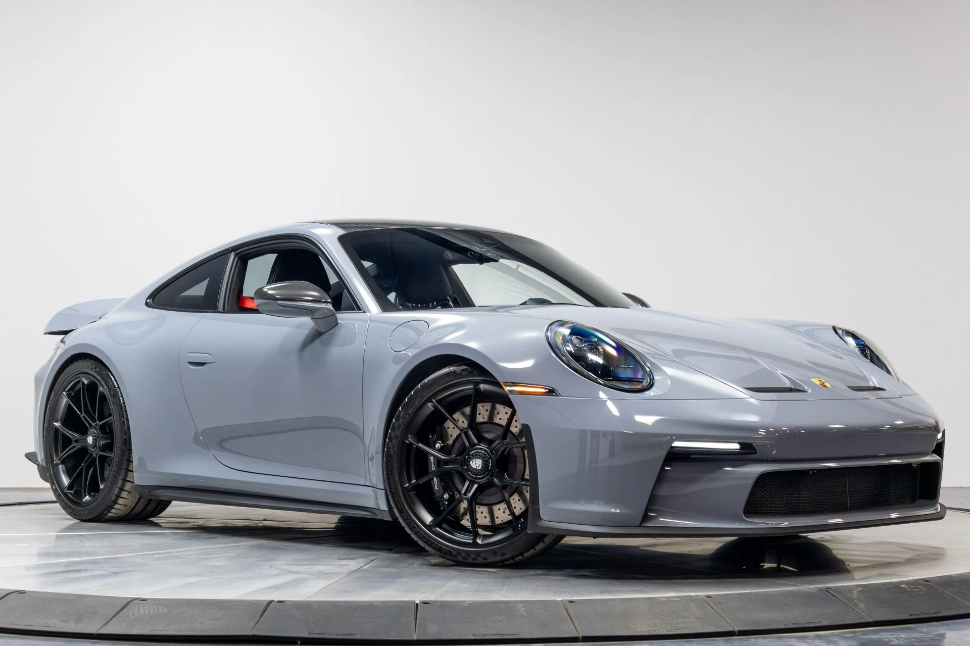 mph042_3594616273_Used_2024_Porsche_911_GT_3_Touring_1770958788_53ea2e00a0