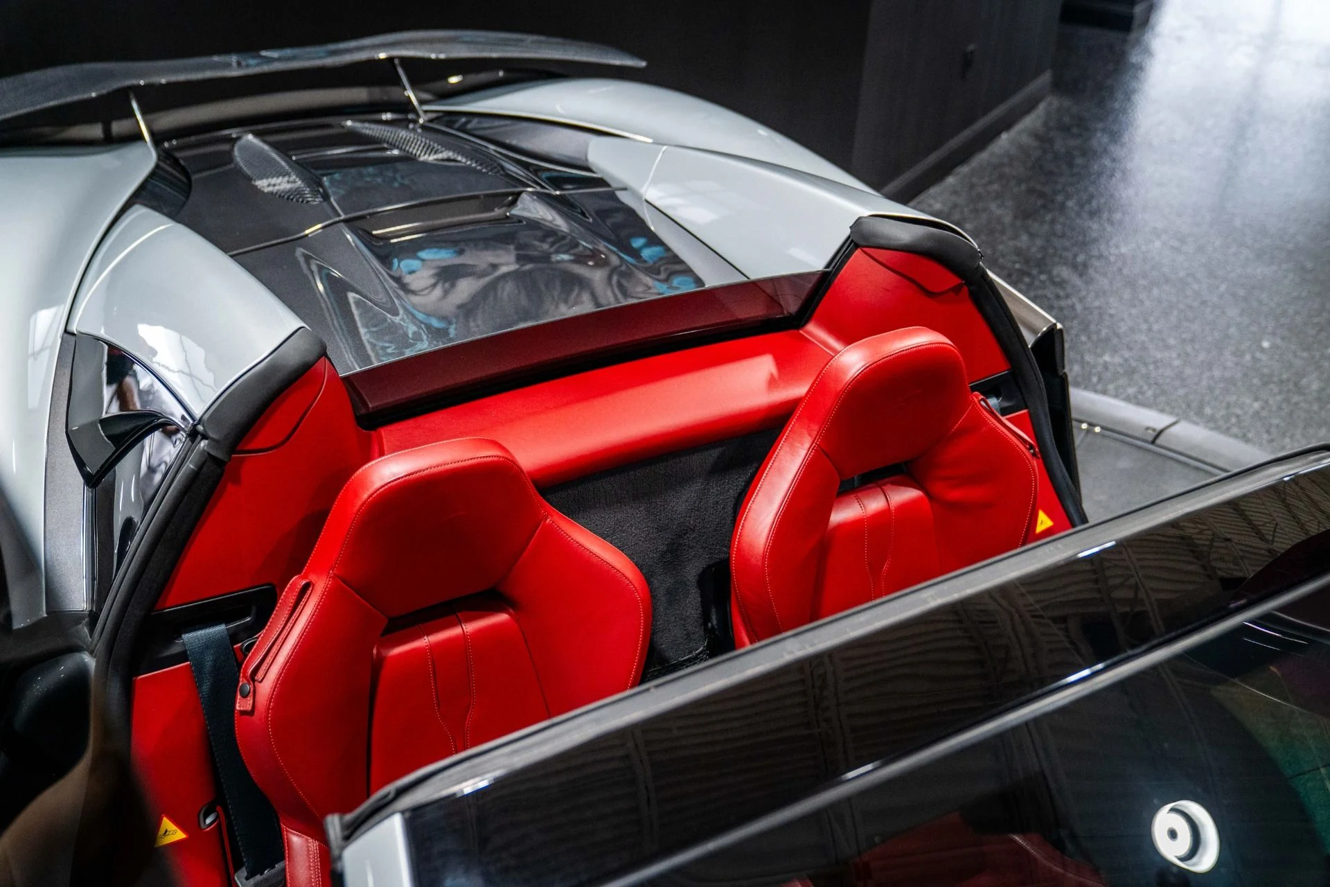 mph042_3595971773_Used_2018_Mc_Laren_570_S_Spider_Loaded_Spec_Larini_exhaust_1765511070_3ecc1b4aed