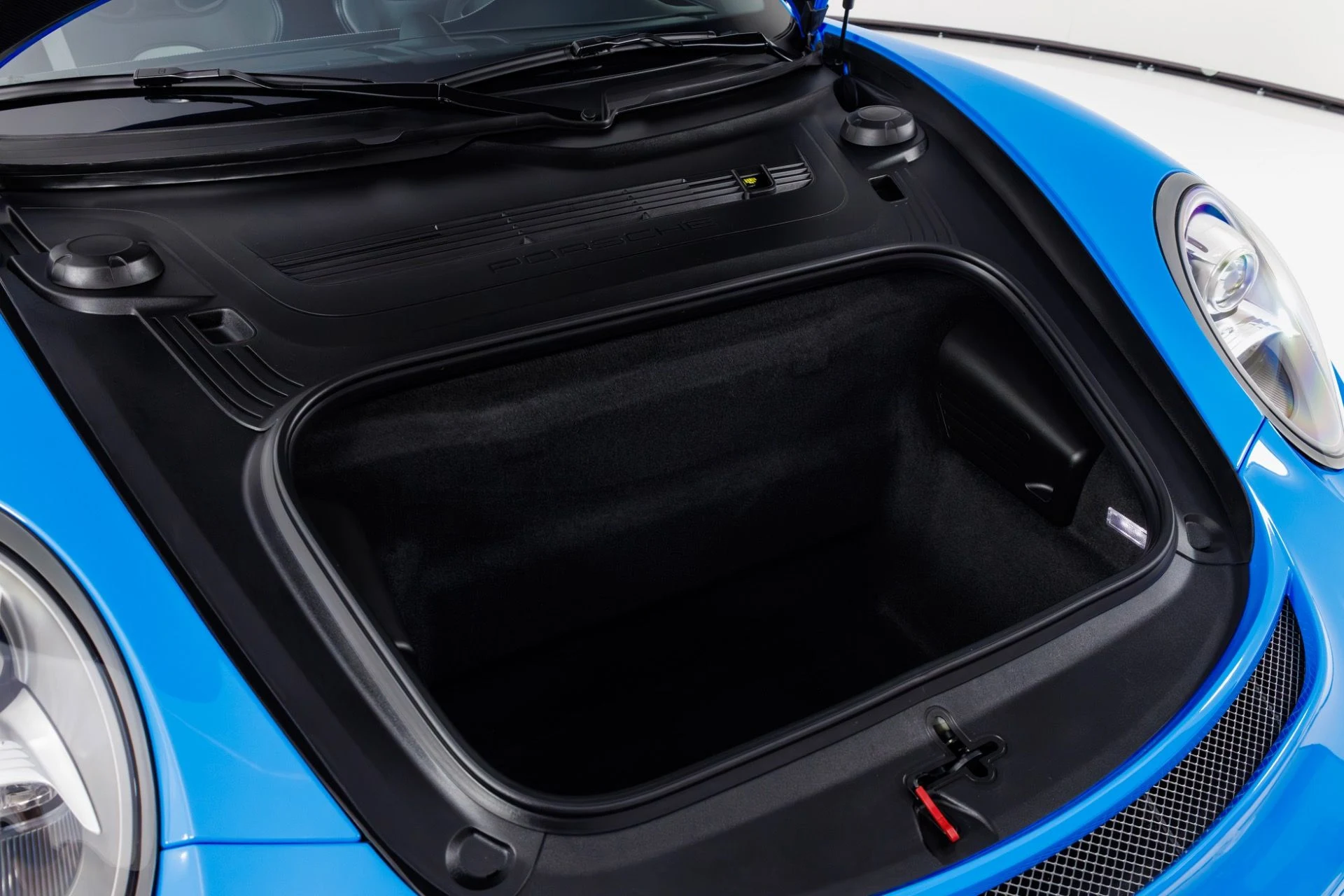 mph042_3597369947_Used_2016_Porsche_911_GT_3_RS_1769037886_5134288308