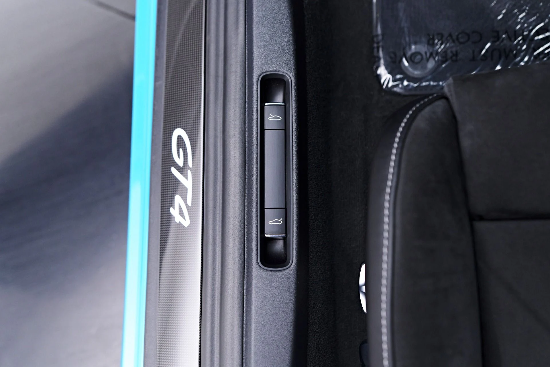 mph042_3597521768_Used_2021_Porsche_718_Cayman_GT_4_1753215060_3d01bf2532