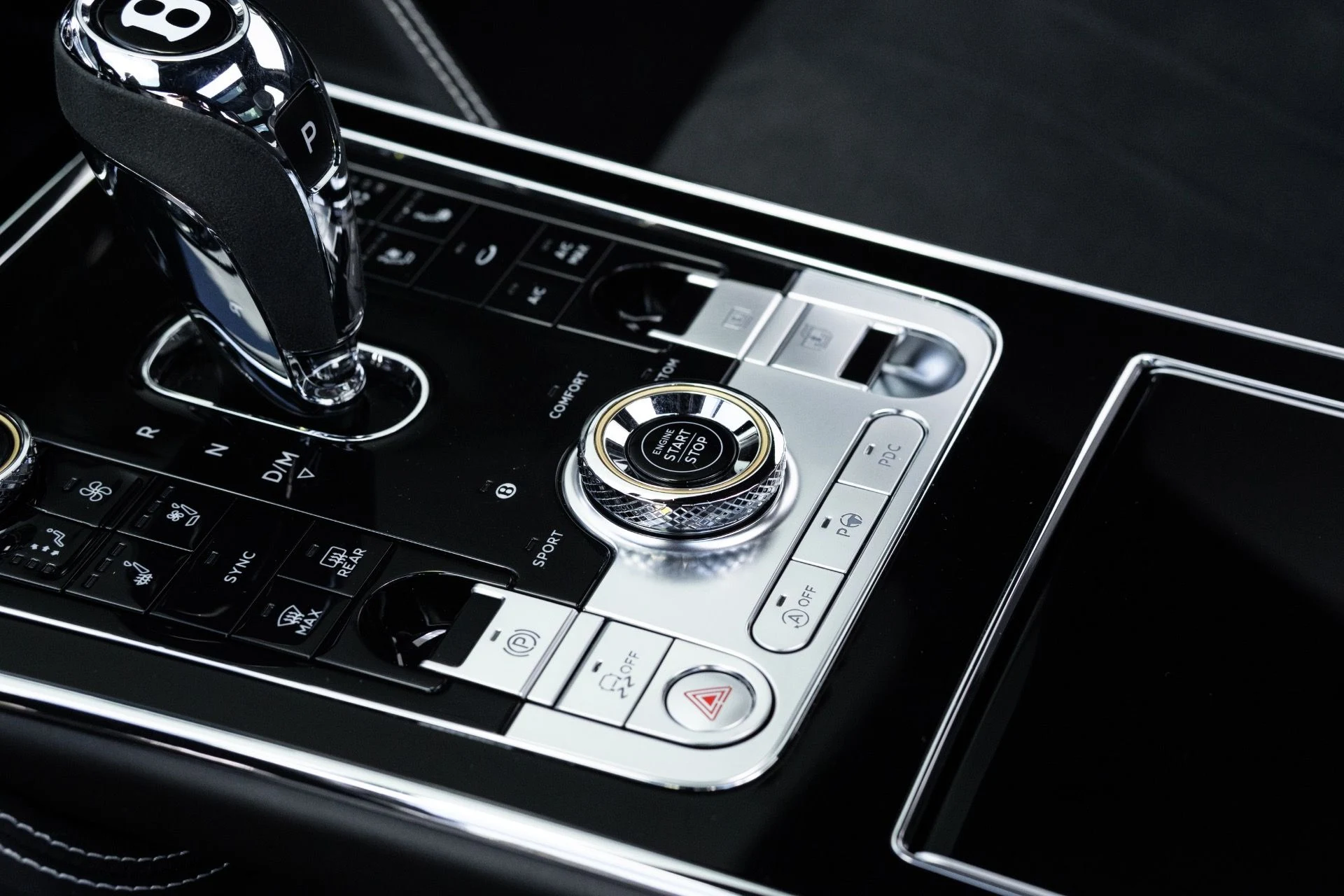 mph042_360520835_Used_2023_Bentley_Flying_Spur_S_V8_1778782784_56b25fb007