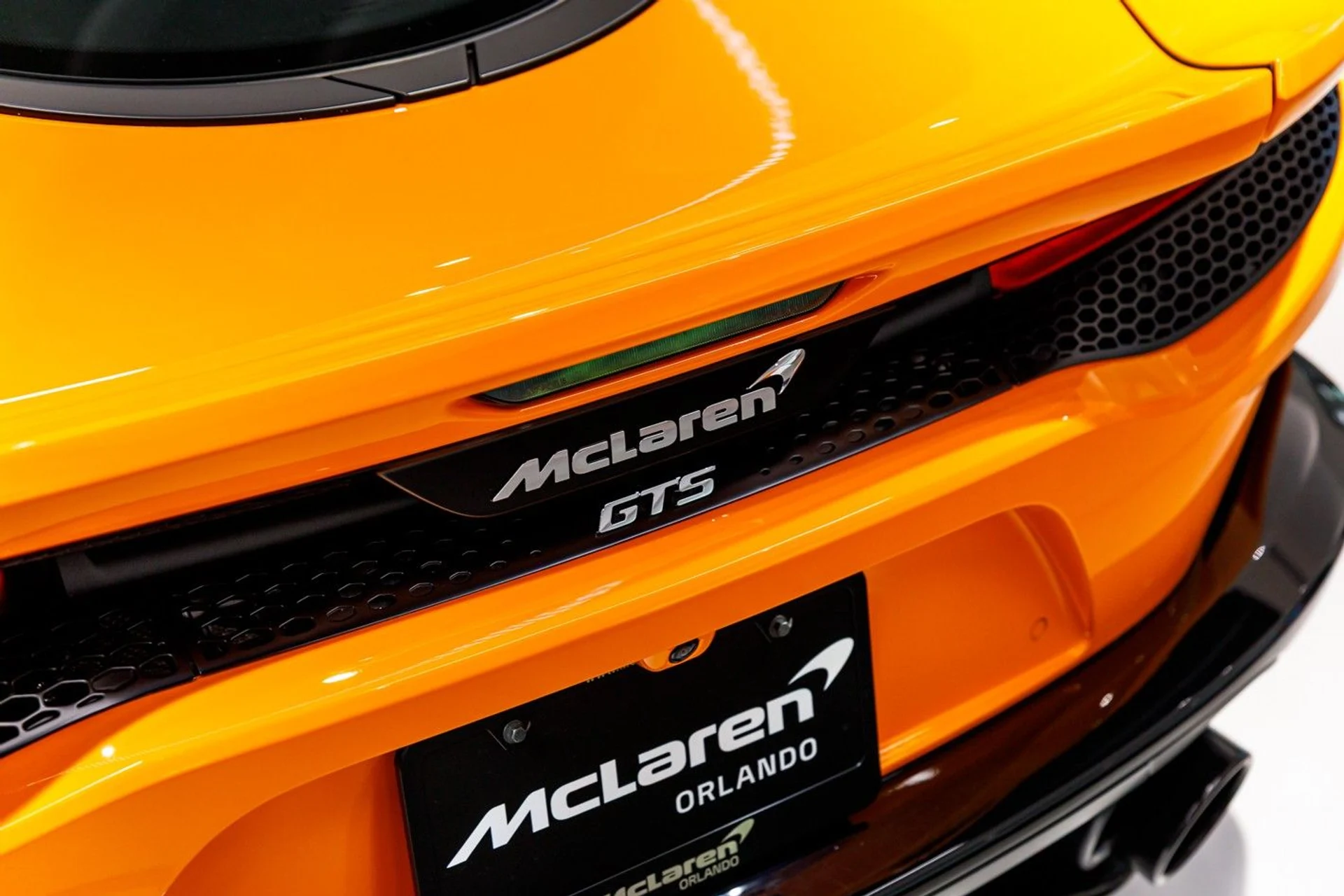 mph042_3621688703_671_p43_l_b4226290d5