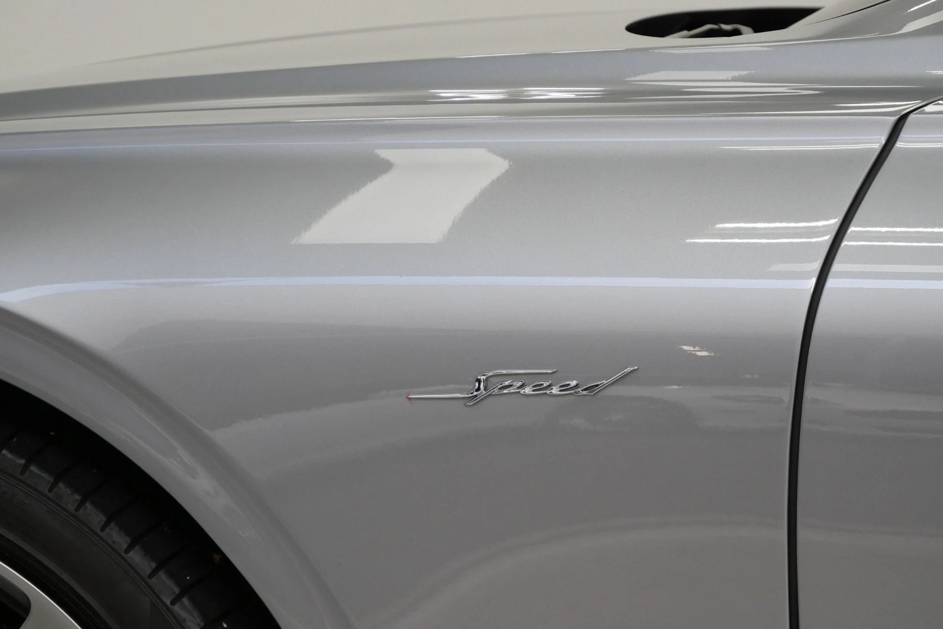 mph042_3626348021_Used_2023_Bentley_Continental_GTC_Speed_Low_Miles_Touring_Specification_Front_Seat_Comfort_1780072023_be44ad5098