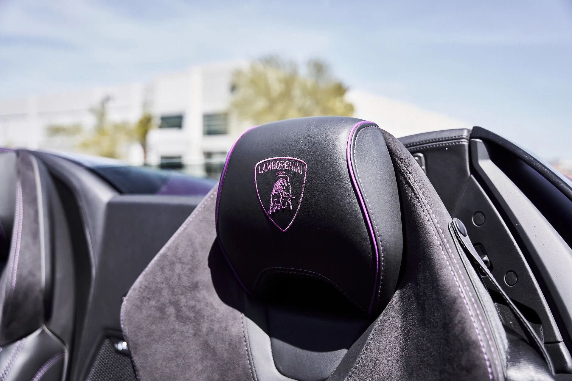 mph042_3628314419_Used_2024_Lamborghini_Huracan_EVO_Base_1776733901_76ffae3d69