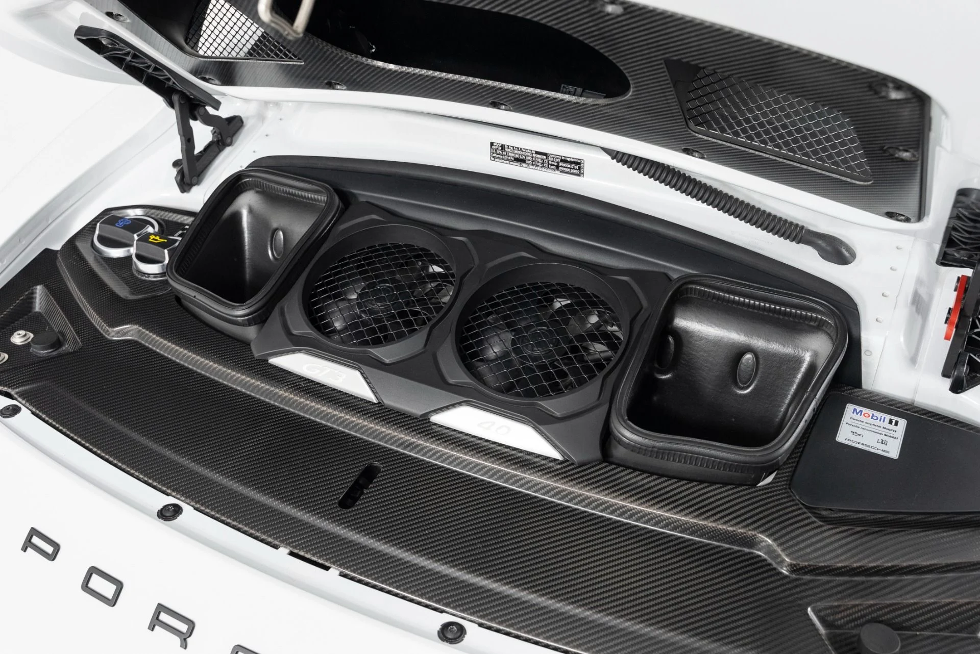 mph042_3636563630_Used_2018_Porsche_911_GT_3_1758566988_ce5f0c75f1