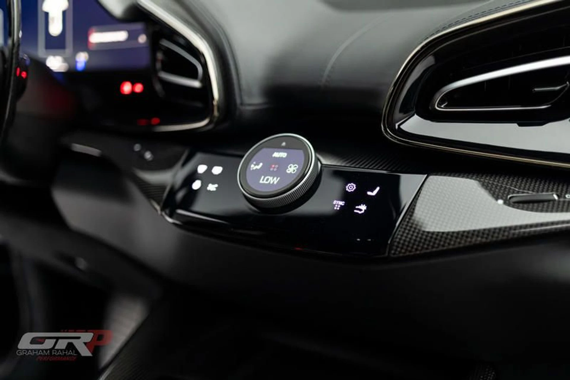 mph042_3657597768_093_E6_E9_F_FC_62_4_B74_AFAF_CAA_64_BF_3_E4_D9_9464497669