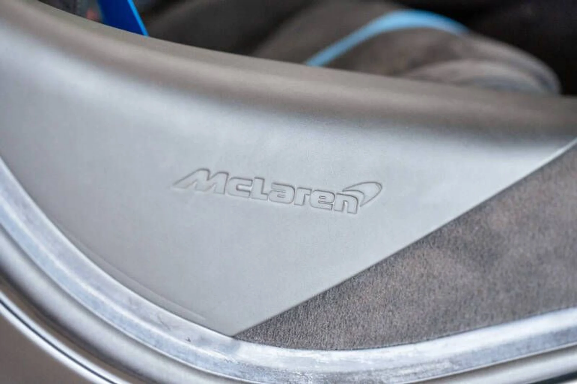 mph042_3661333330_2017_mclaren_570gt_base_2dr_coupe_6055b4bb2a