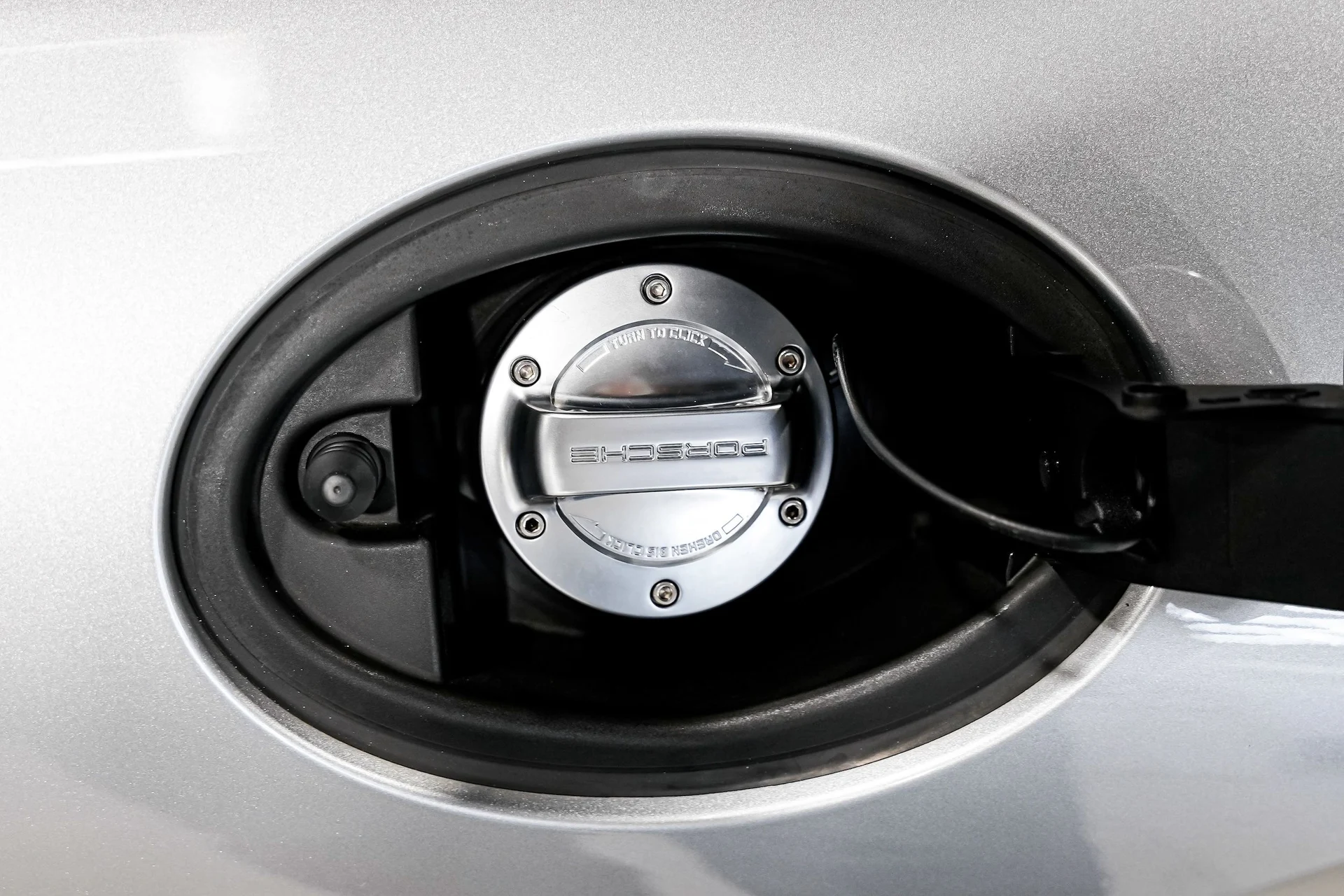 mph042_3667975457_82da208832b2f4ae252f7d3c40cbf4ddx_a017712555