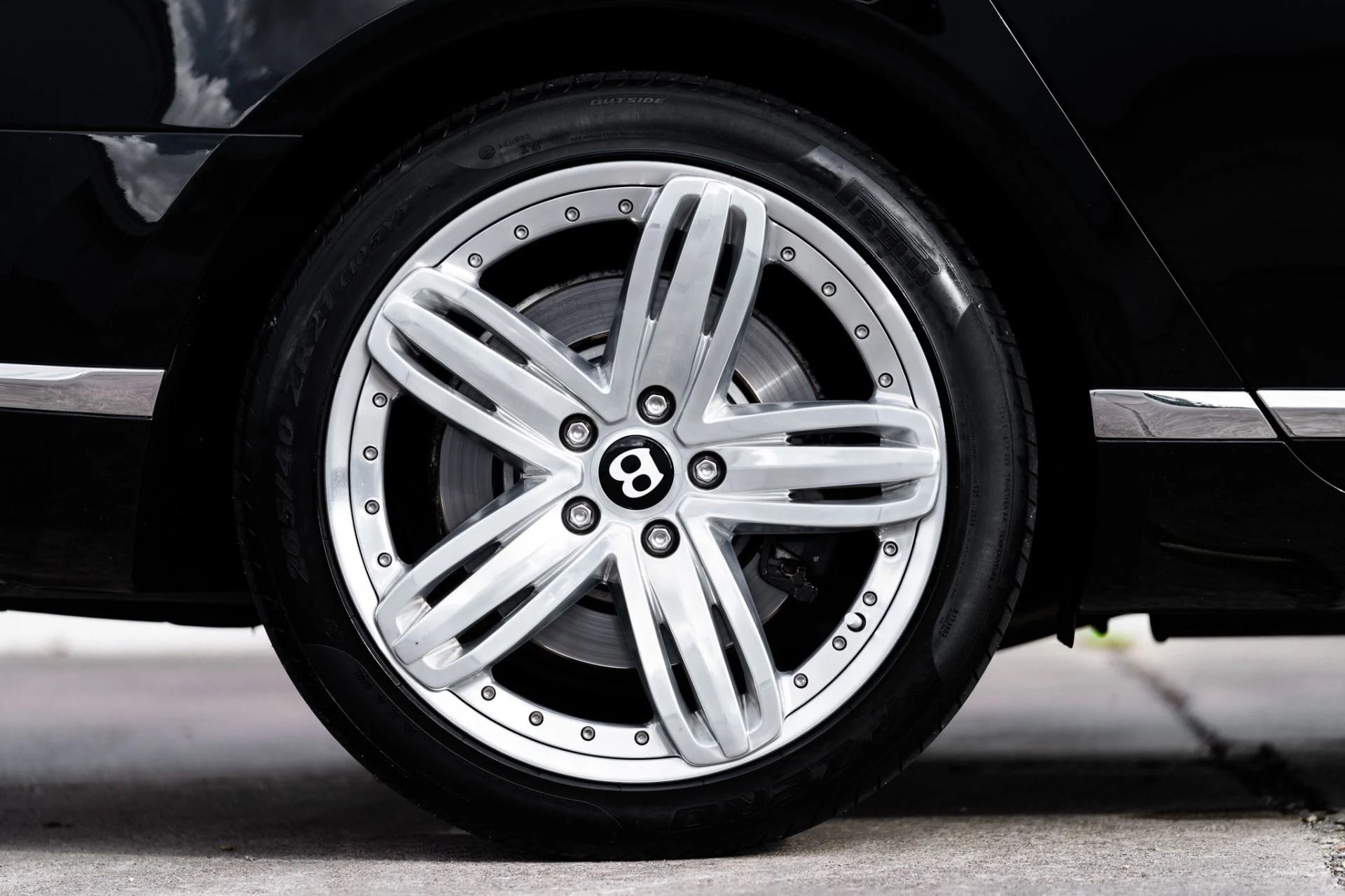 mph042_366884167_Used_2015_Bentley_Mulsanne_1763677030_38c9a232f0