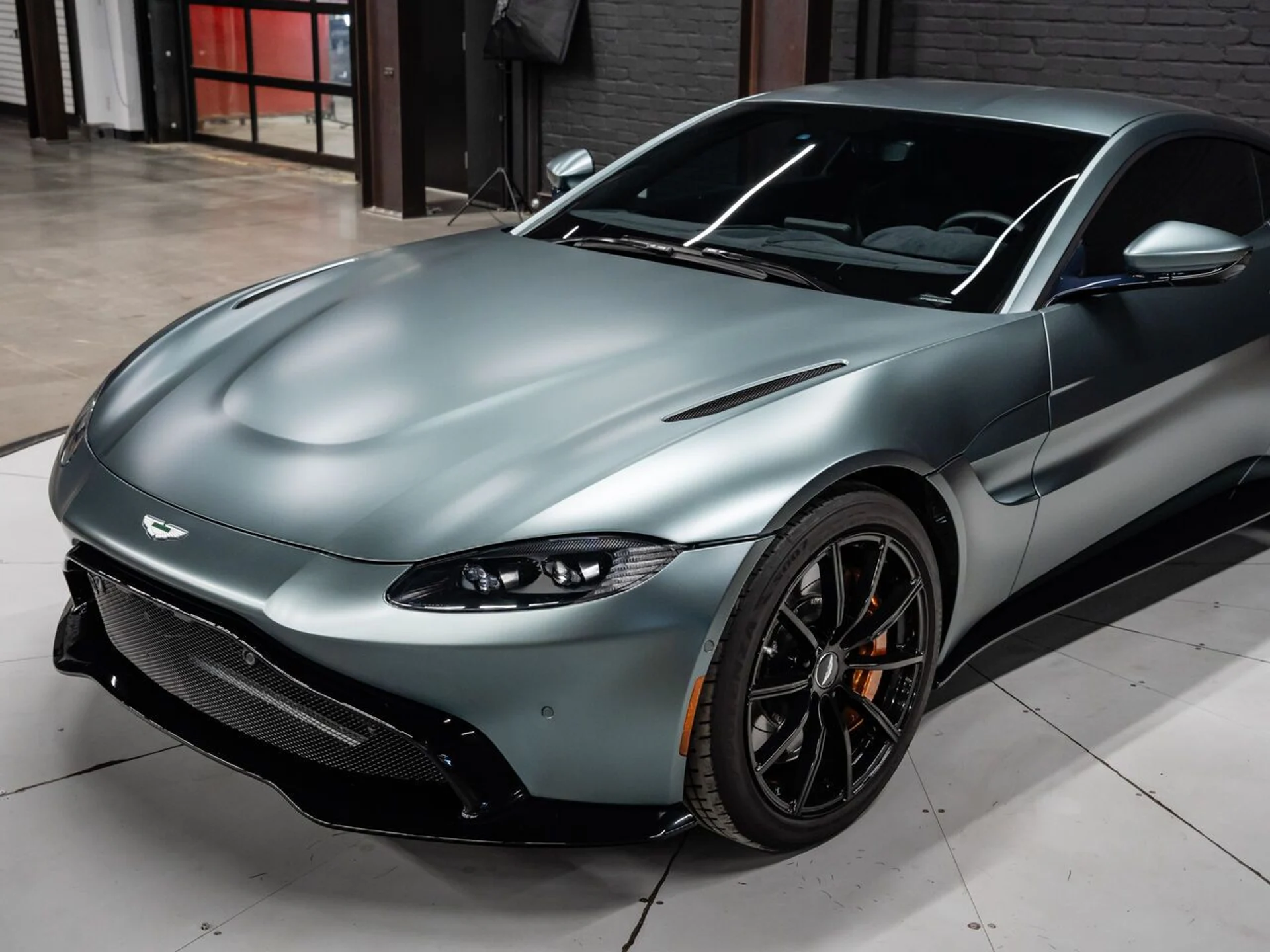 mph042_3674898913_aston_martin_vantage_2020_8457b6ae23