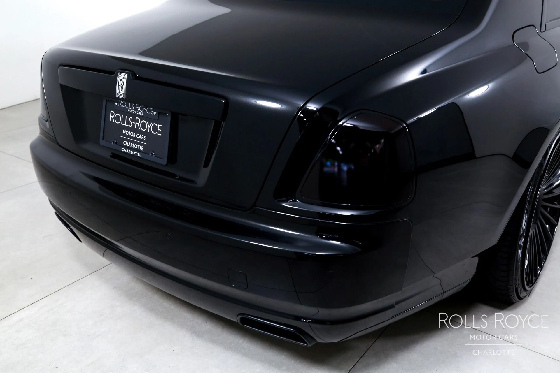 mph042_3676946615_Used_2011_Rolls_Royce_Ghost_1781189542_8b12753ad3