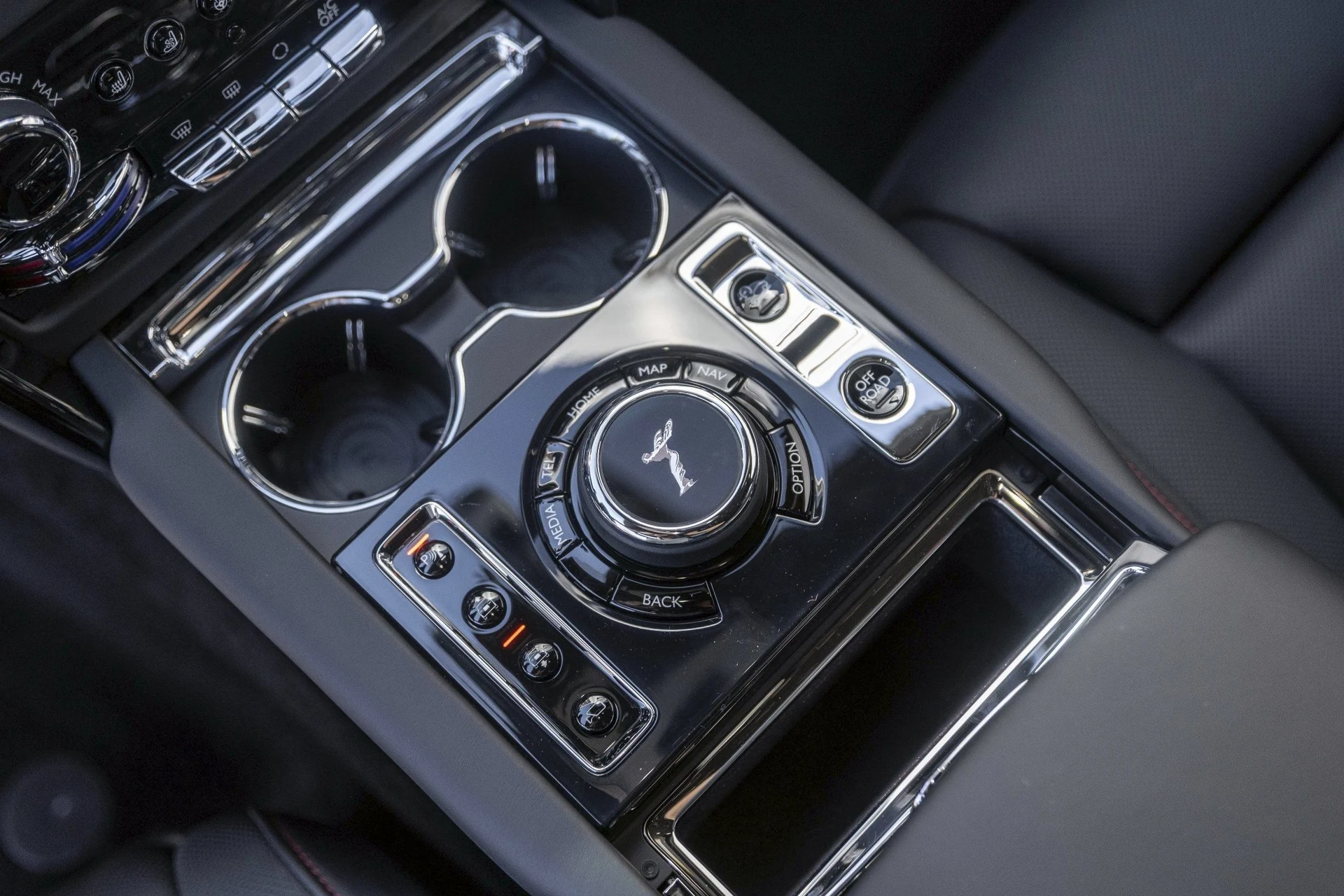 mph042_3677916303_Hi_Tech_Luxury_Imports_LLC_SLA_43_HA_07_TU_235148_image_42_d3fe768eec