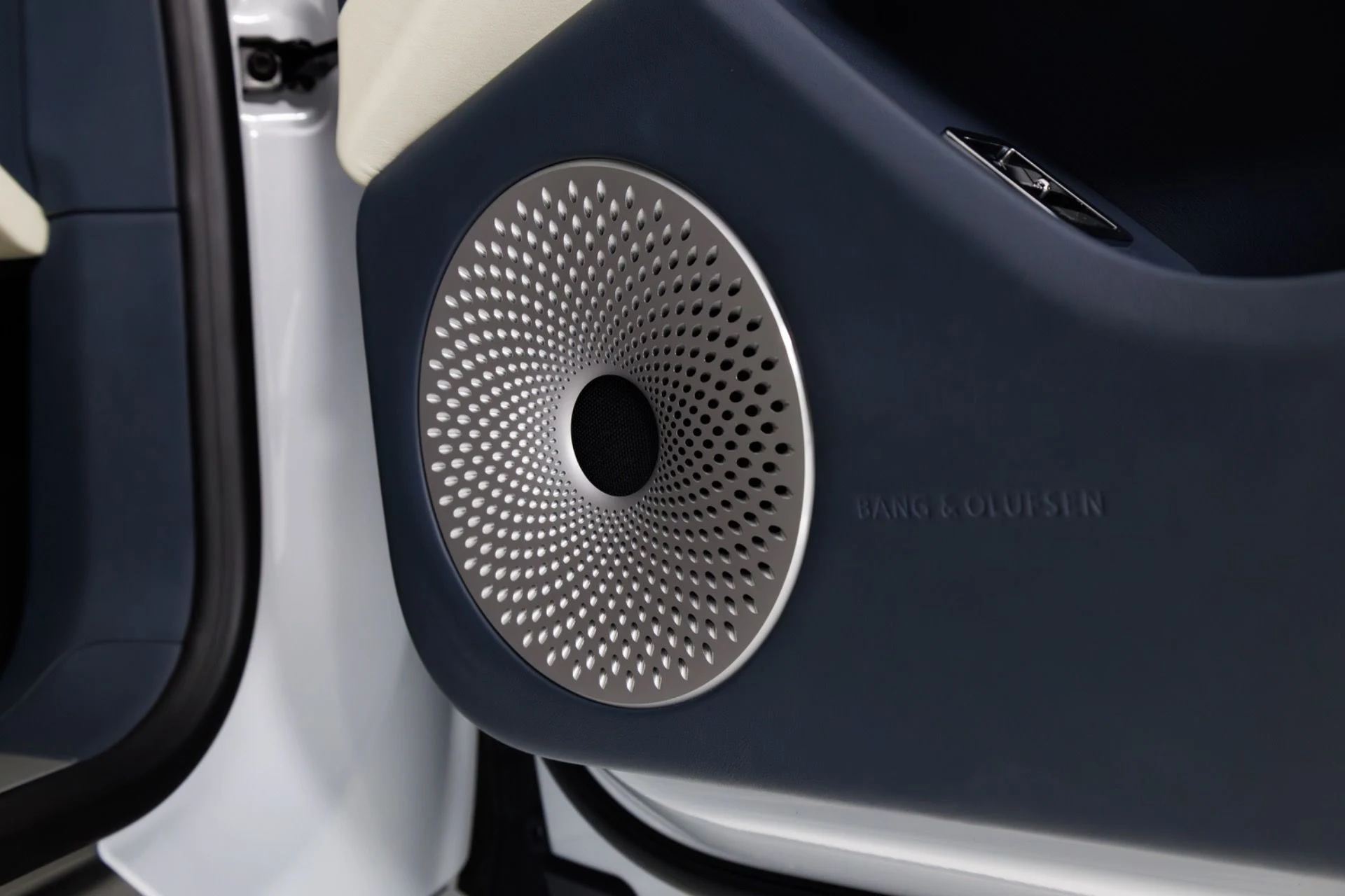 mph042_3708944688_Used_2020_Bentley_Flying_Spur_W12_1776899558_f2e10a9472