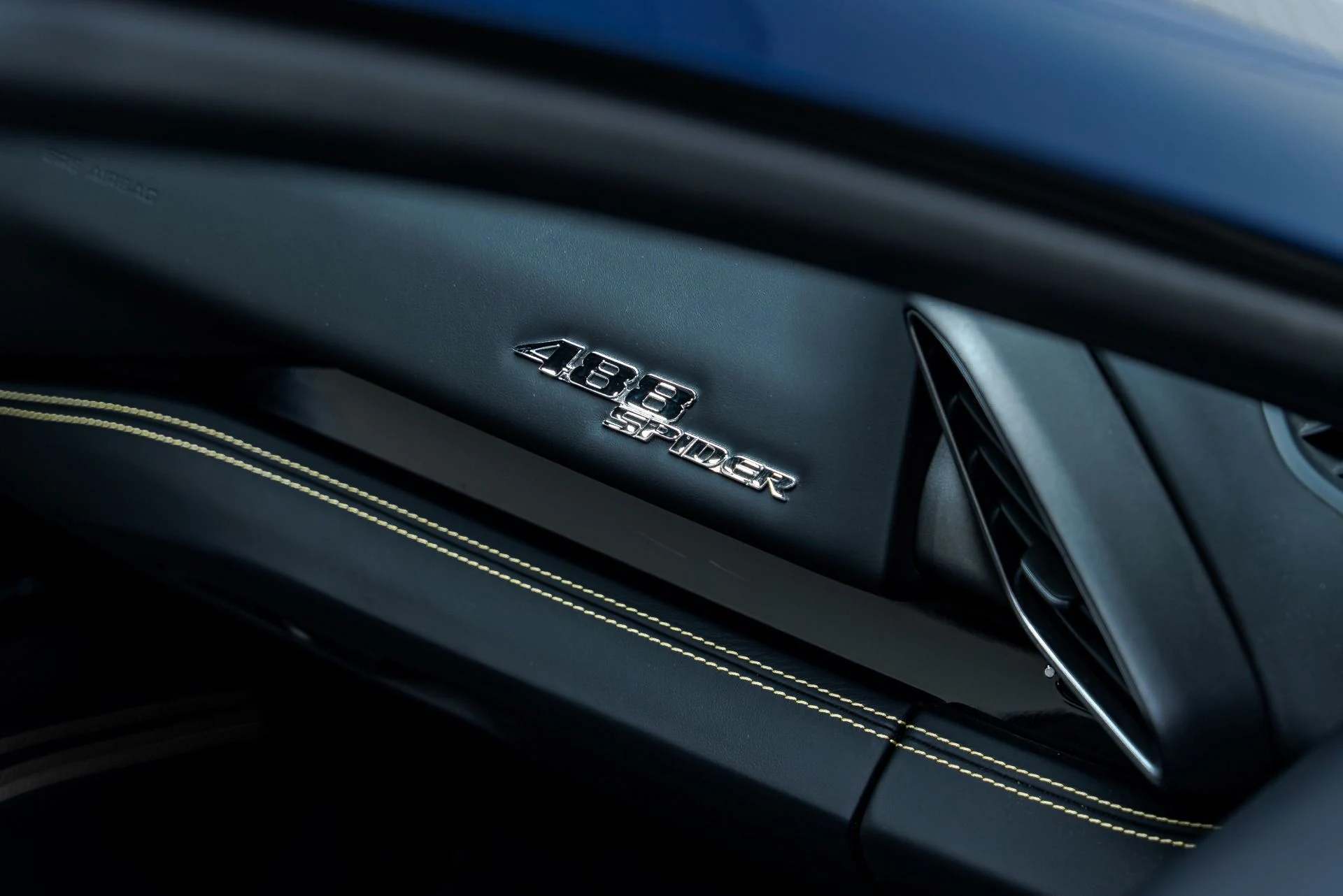 mph042_3737270864_Used_2019_Ferrari_488_Spider_1791569568_5529af5e08