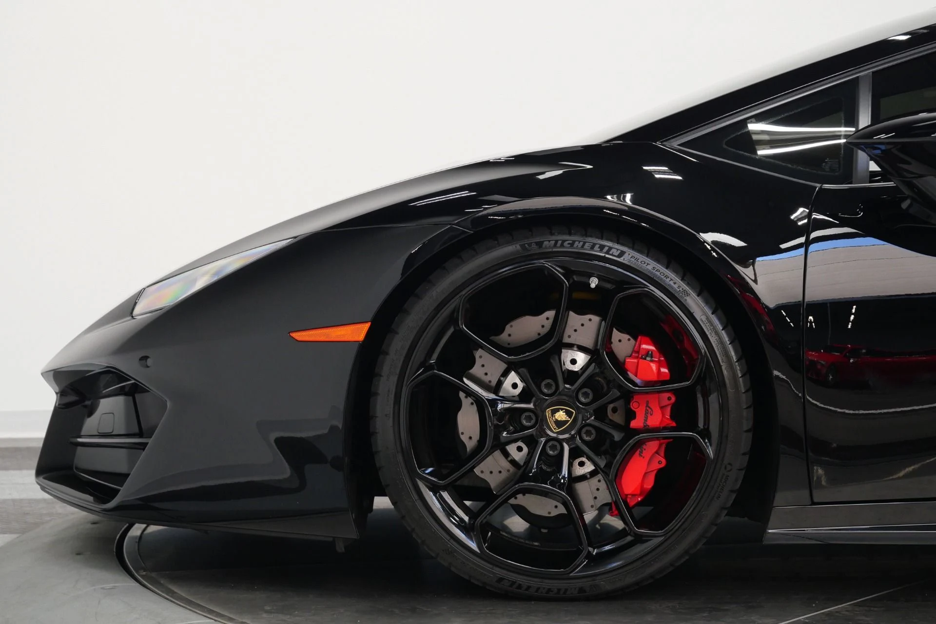 mph042_3747136594_Used_2019_Lamborghini_Huracan_LP_580_2_Q_Citura_Interior_Giano_Wheels_571_HP_V10_1786034650_eeb6490e4d