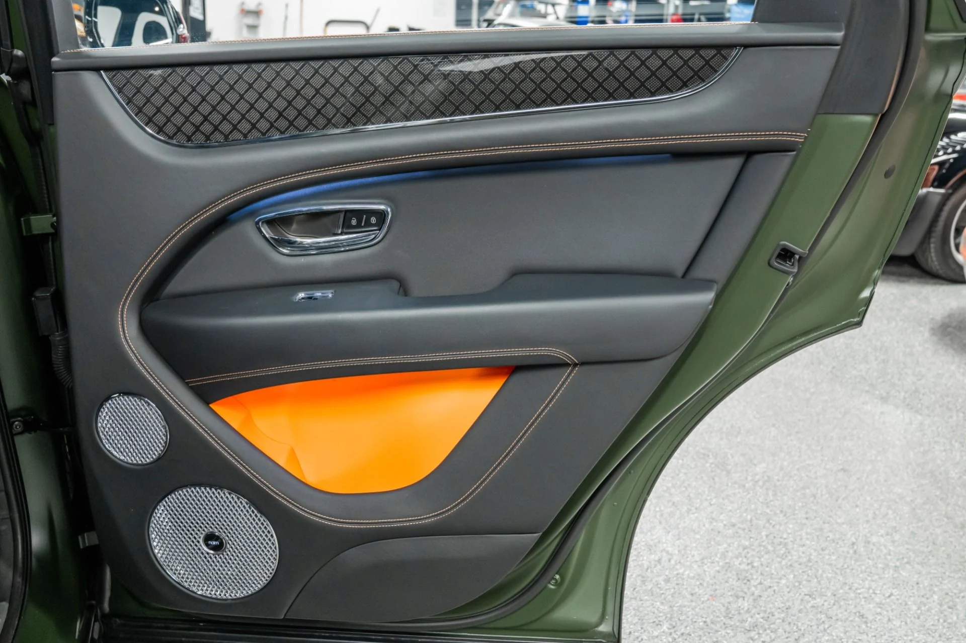 mph042_3752868429_Used_2025_Bentley_Bentayga_S_Black_Edition_Factory_Matte_Paint_Full_PPF_292_K_MSRP_1768506308_2bf47344b2