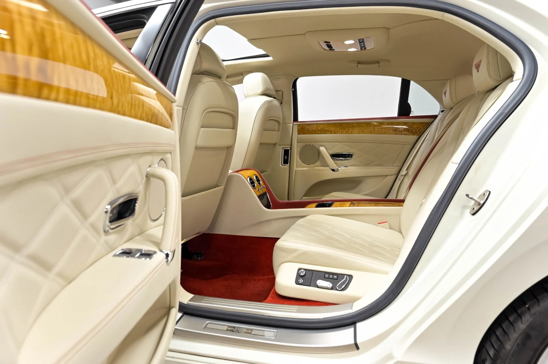 mph042_3759902640_Used_2016_Bentley_Flying_Spur_W12_1779838751_b638dc5cb2