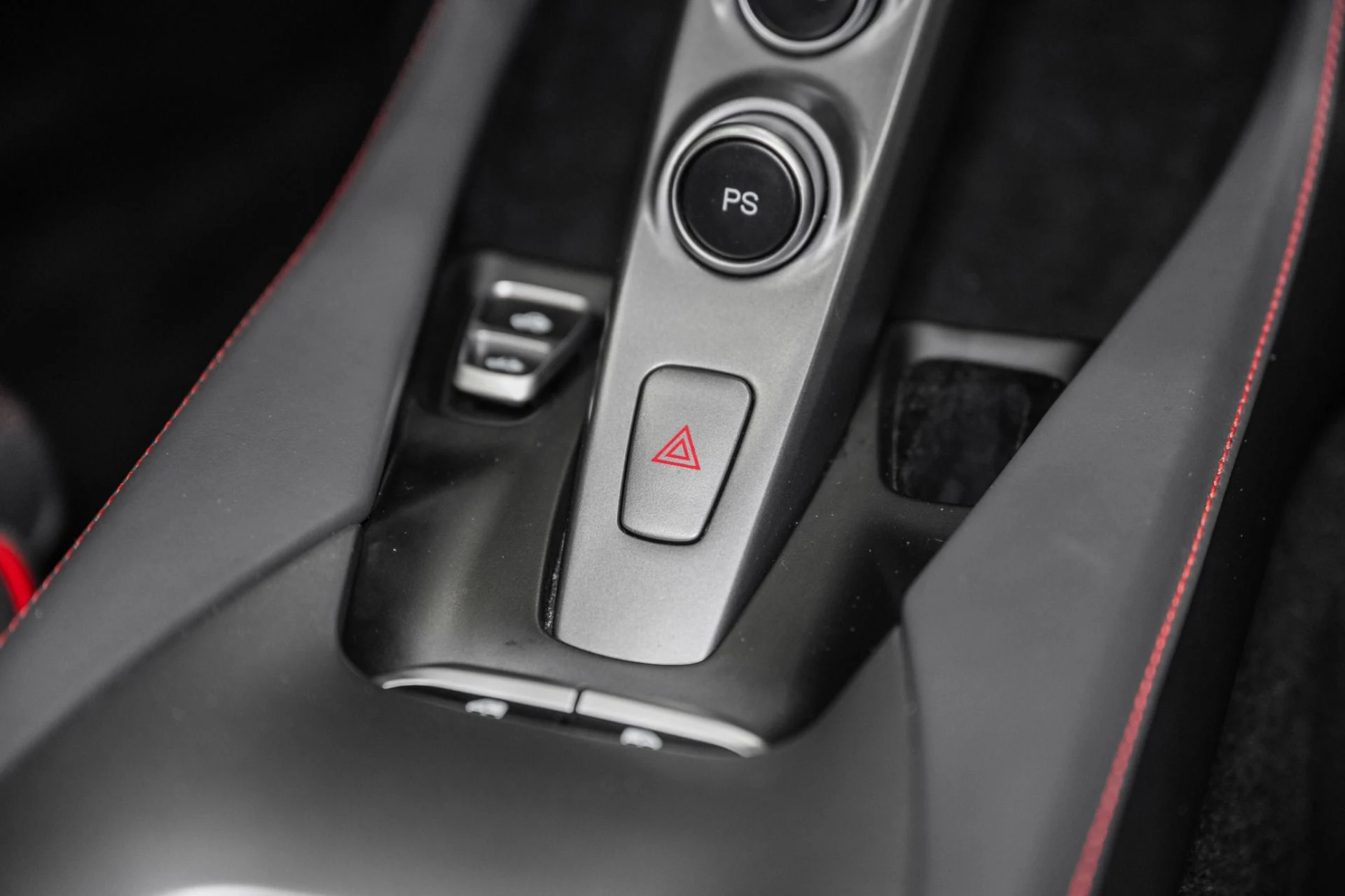mph042_3767014585_Used_2019_Ferrari_Portofino_1780718714_cfbe93a966