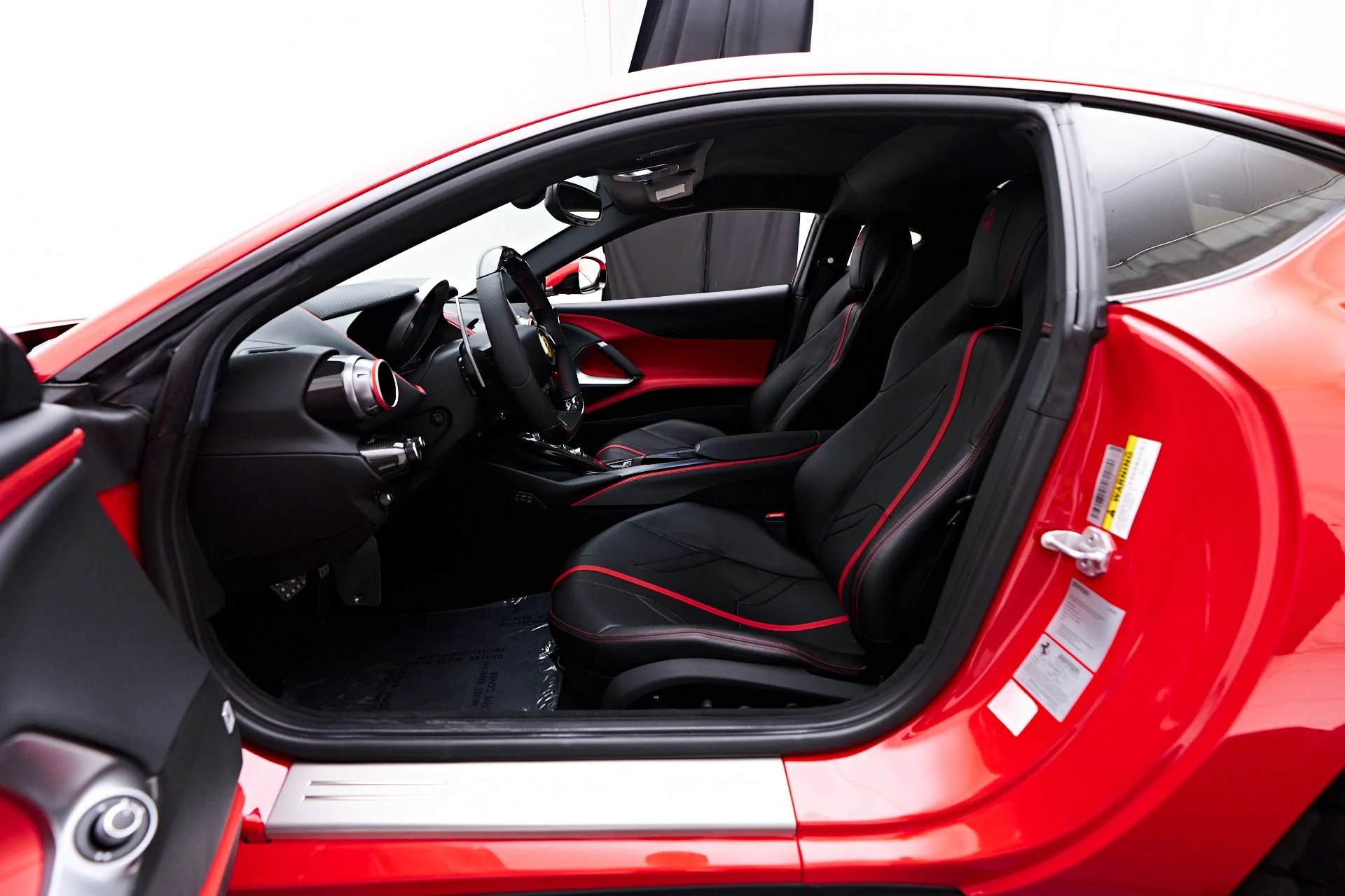 mph042_3771100073_Used_2018_Ferrari_812_Superfast_Base_1749002871_ed70407f96