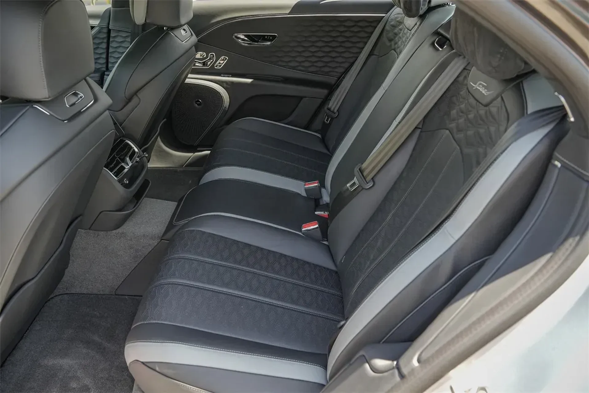 mph042_3803722595_cbfc2c297b2d48308c0ac417947a47b9_917c88d556