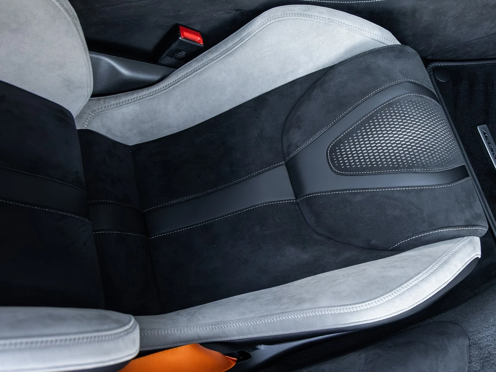 mph042_3805100384_43_63f5e6a970