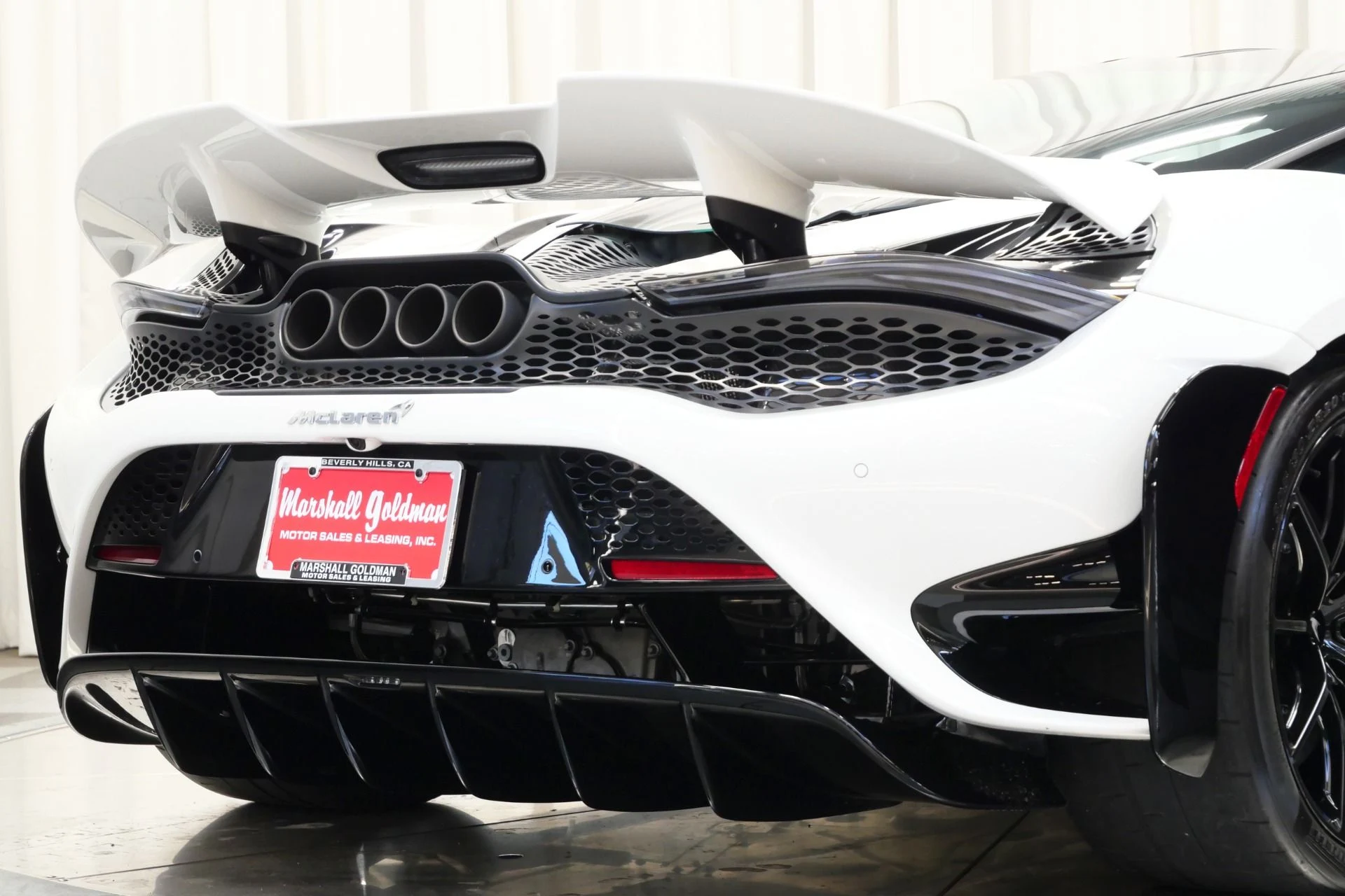 mph042_3814388538_Used_2021_Mc_Laren_765_LT_1755712071_98f00ac42c
