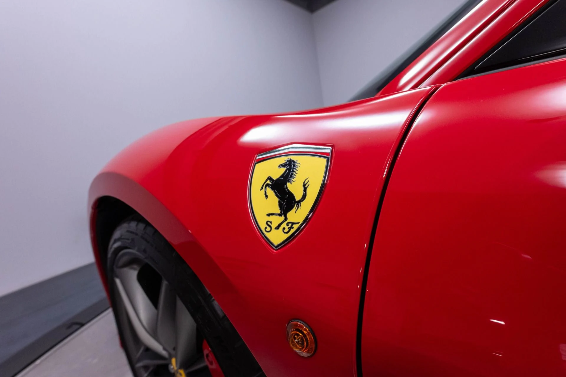 mph042_3817040968_Used_2018_Ferrari_488_GTB_1786120239_5522dd640d