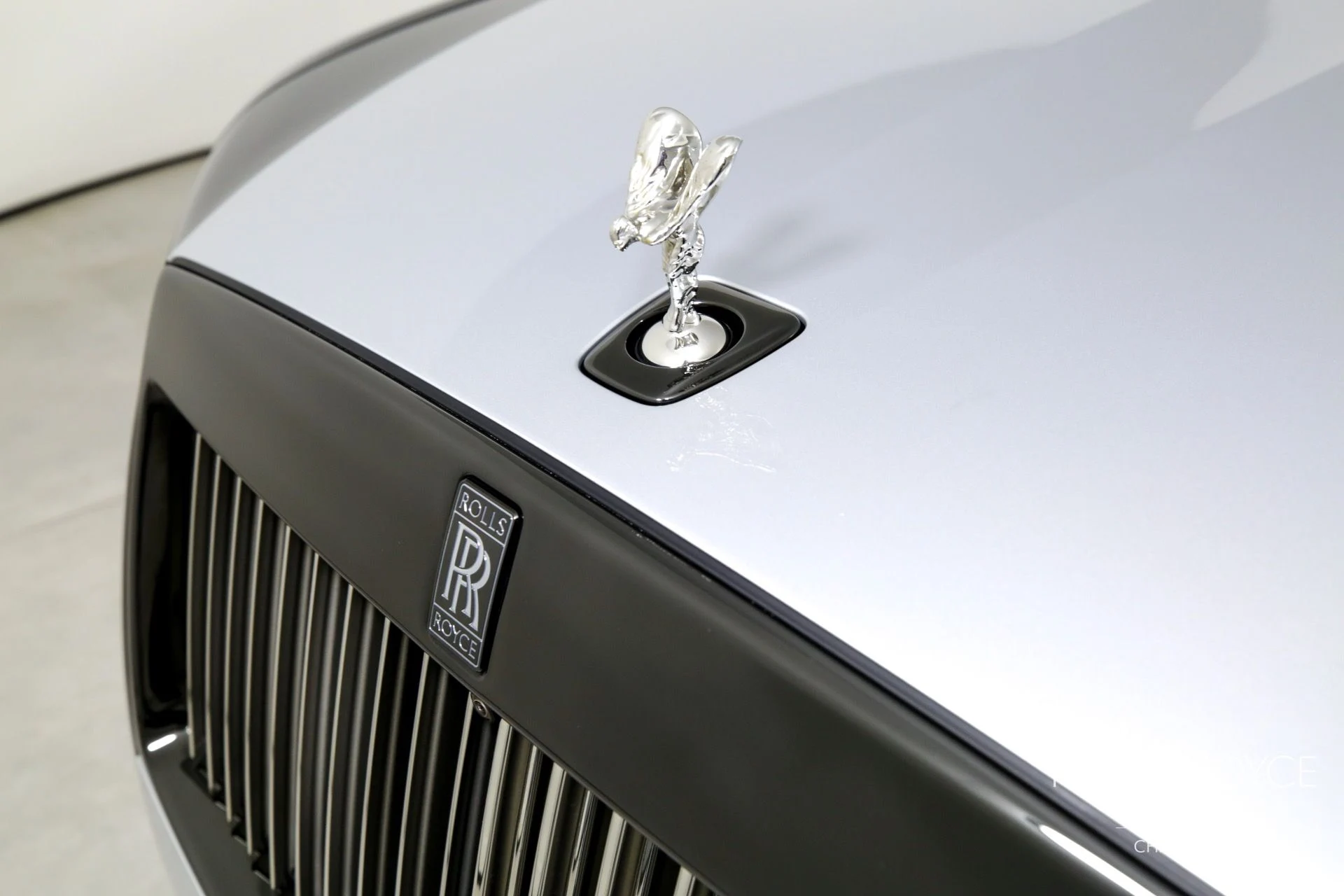 mph042_3817384642_Used_2022_Rolls_Royce_Black_Badge_Ghost_1713469379_0f4de3b6ff