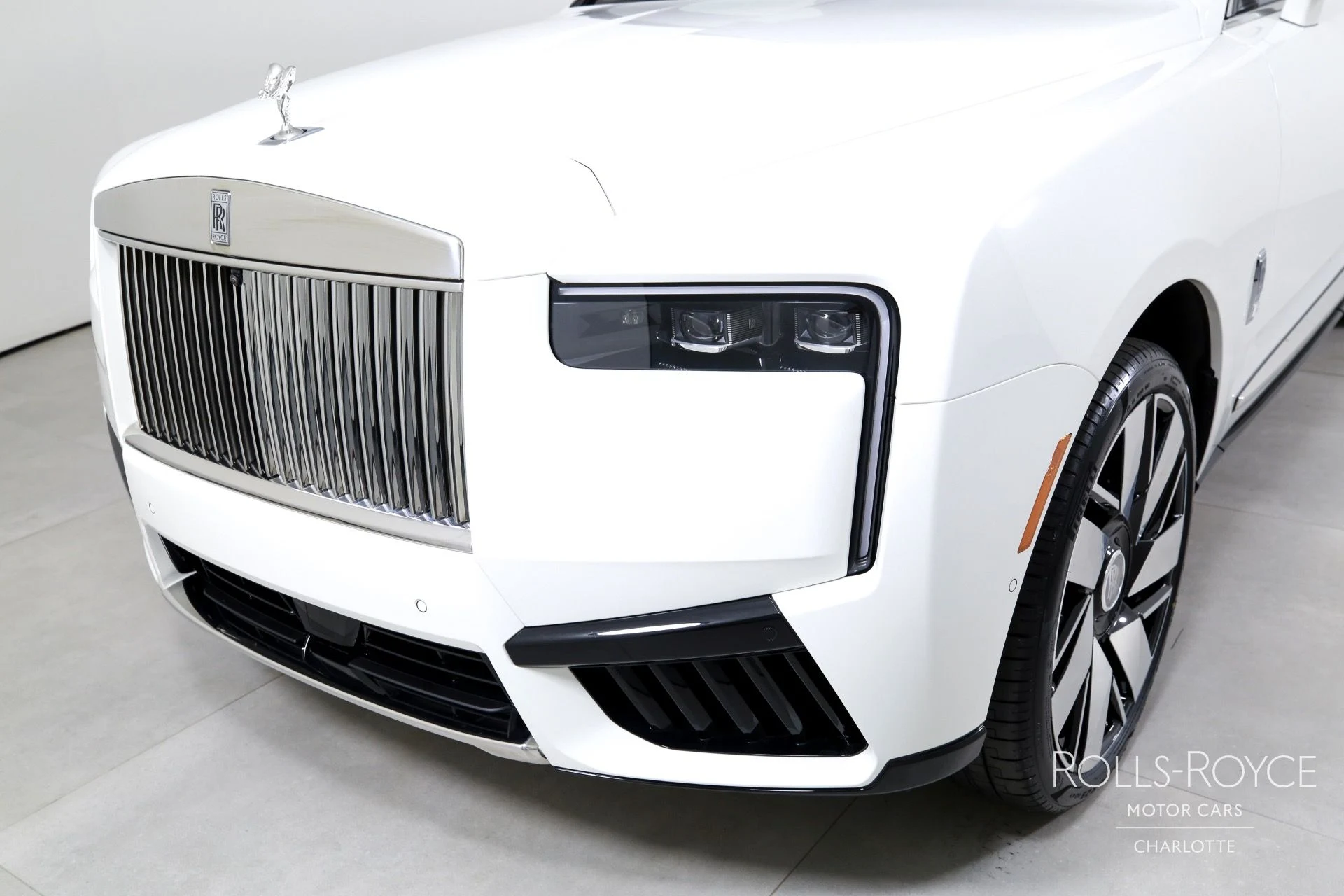 mph042_382563291_Used_2026_Rolls_Royce_Cullinan_1759509260_0a923b6a5e