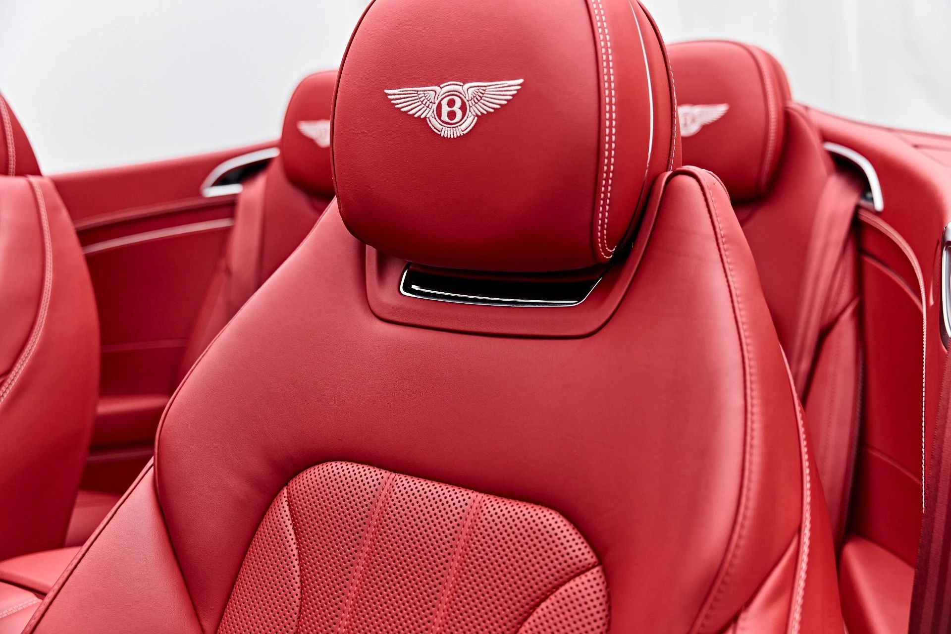 mph042_3832883529_Used_2023_Bentley_Continental_GT_V8_1789625244_339f023c18